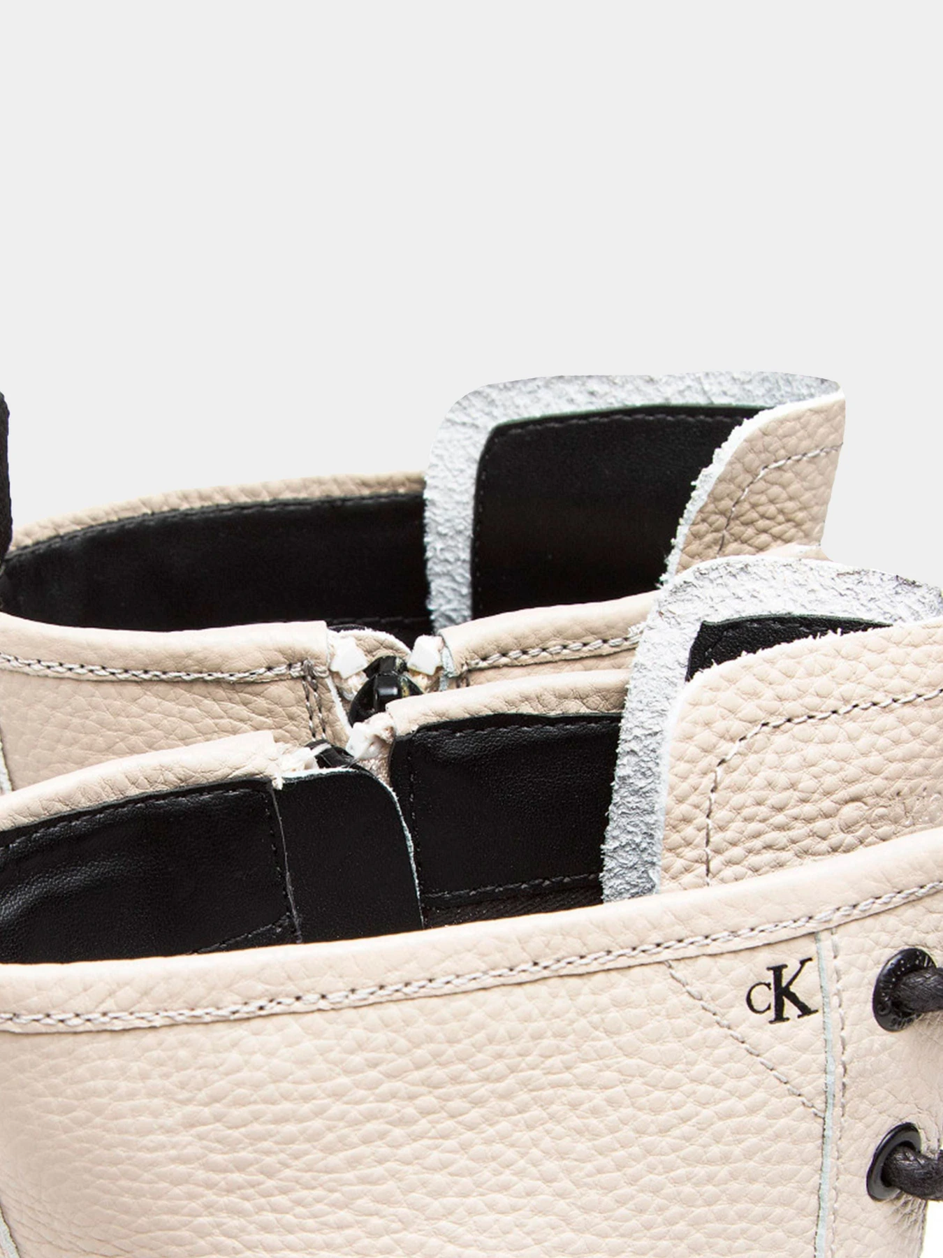 Ботинки и сапоги Calvin Klein модель YW0YW00843-ACF Ботинки и сапоги Calvin Klein модель YW0YW00843-ACF Фото