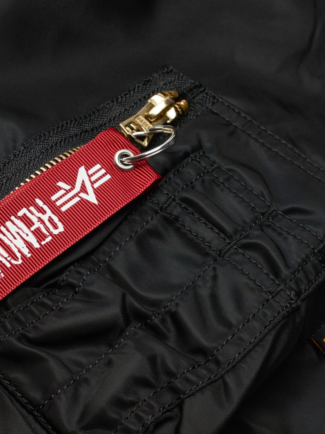 Куртки и дубленки Alpha Industries модель MJL49004C1_001 Куртки и дубленки Alpha Industries модель MJL49004C1_001 Фото
