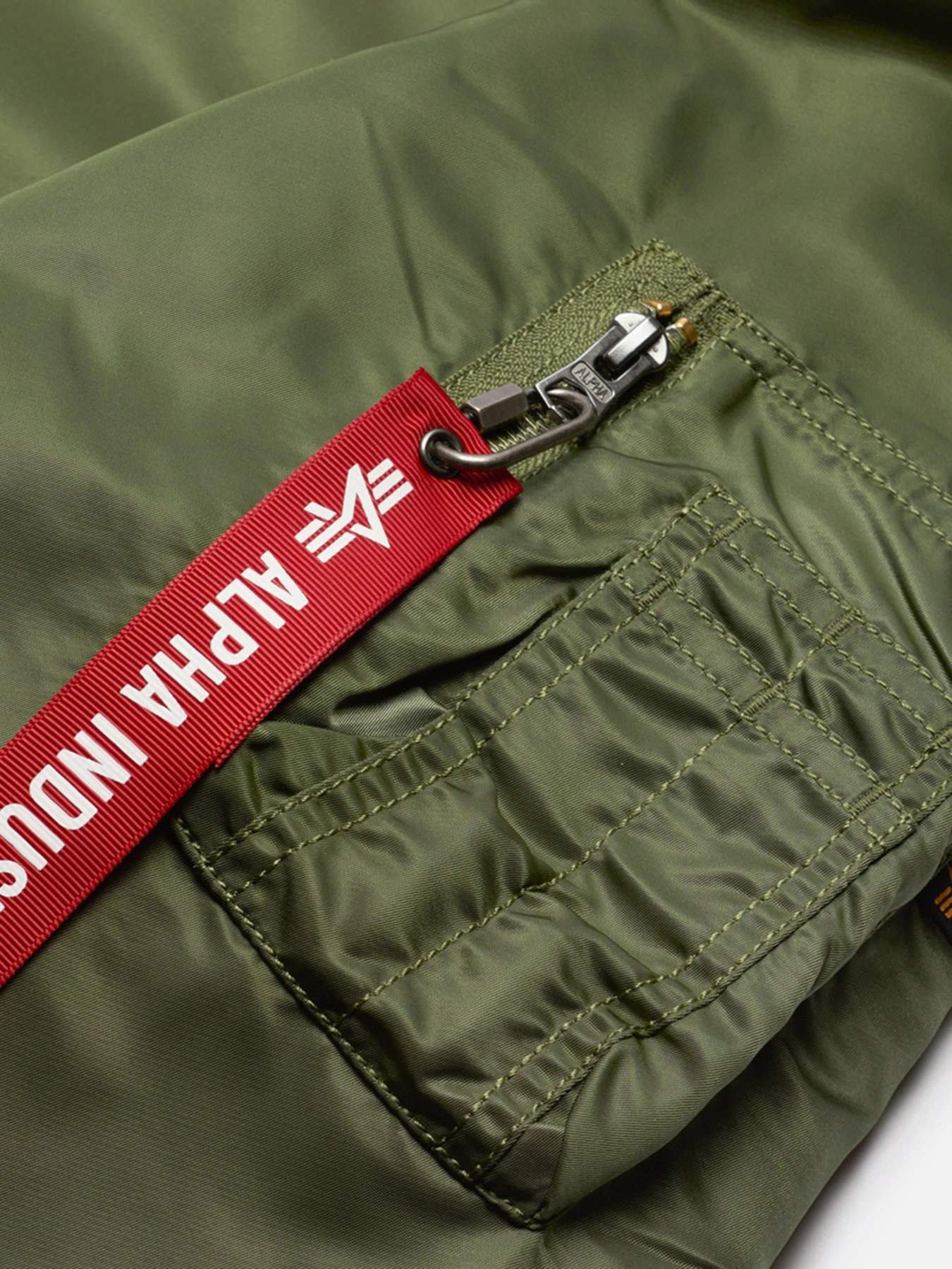Куртки и дубленки Alpha Industries модель MJL49004C1_310 Куртки и дубленки Alpha Industries модель MJL49004C1_310 Фото