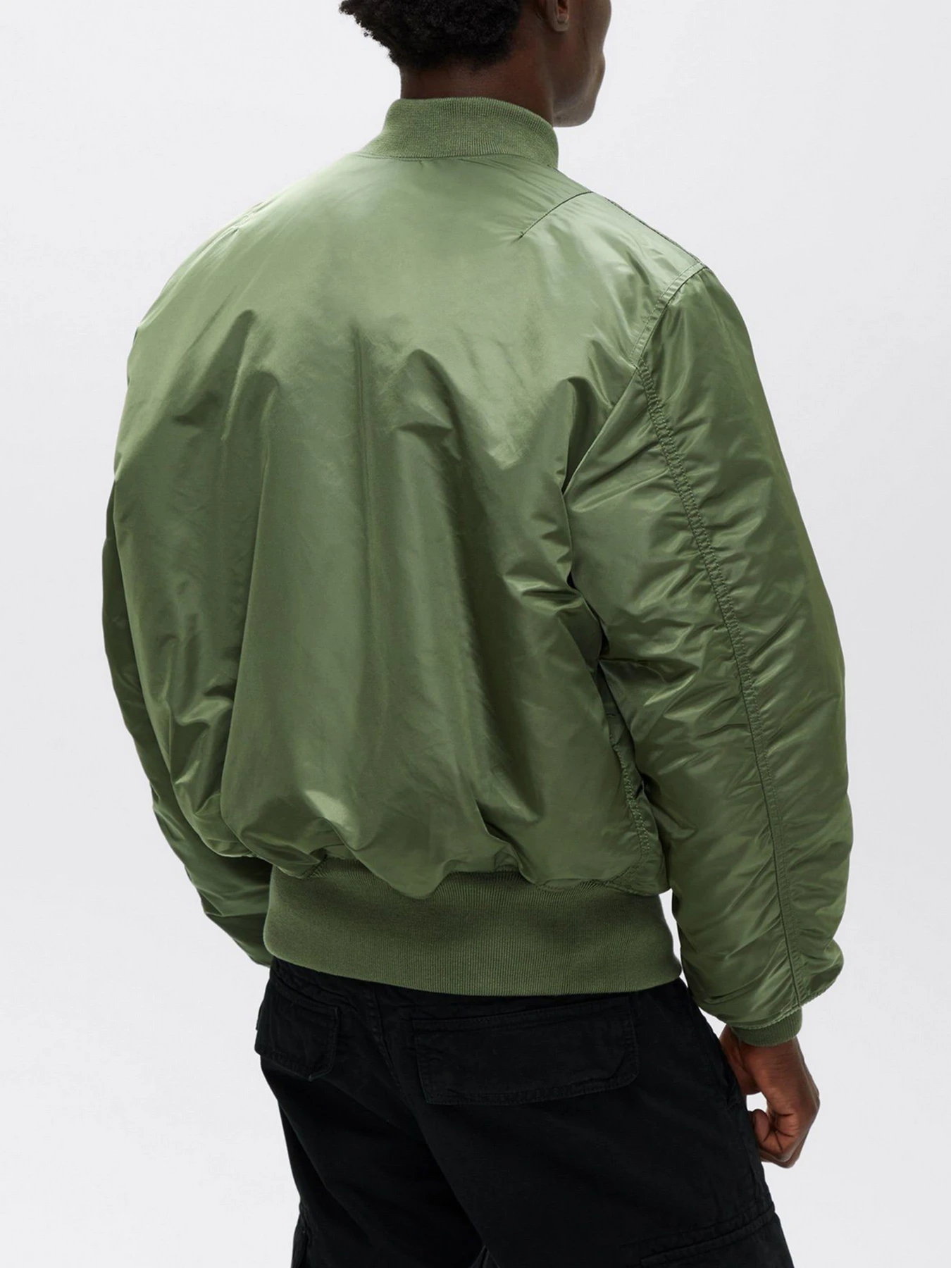 Куртки и дубленки Alpha Industries модель MJM21000C1_310 Куртки и дубленки Alpha Industries модель MJM21000C1_310 Фото