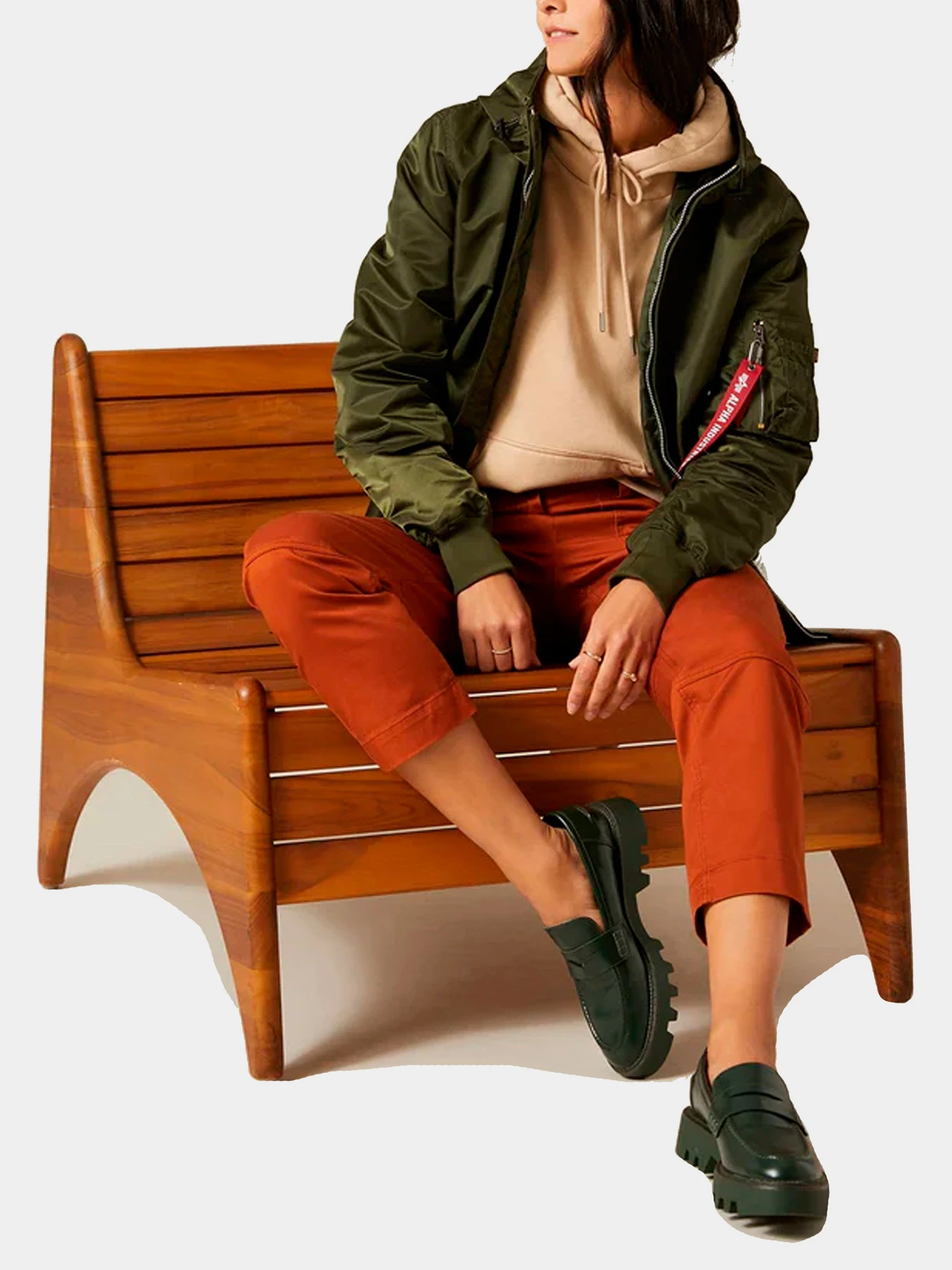 Куртки и дубленки Alpha Industries модель UJL52000C1_301 Куртки и дубленки Alpha Industries модель UJL52000C1_301 Фото