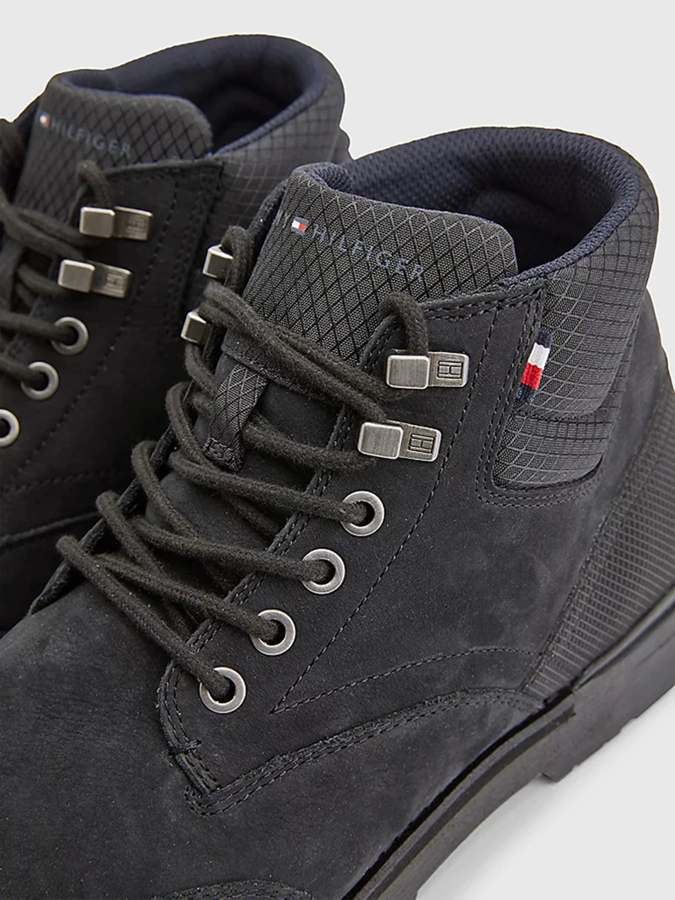 Ботинки и сапоги Tommy Hilfiger модель FM0FM04201-BDS Фото