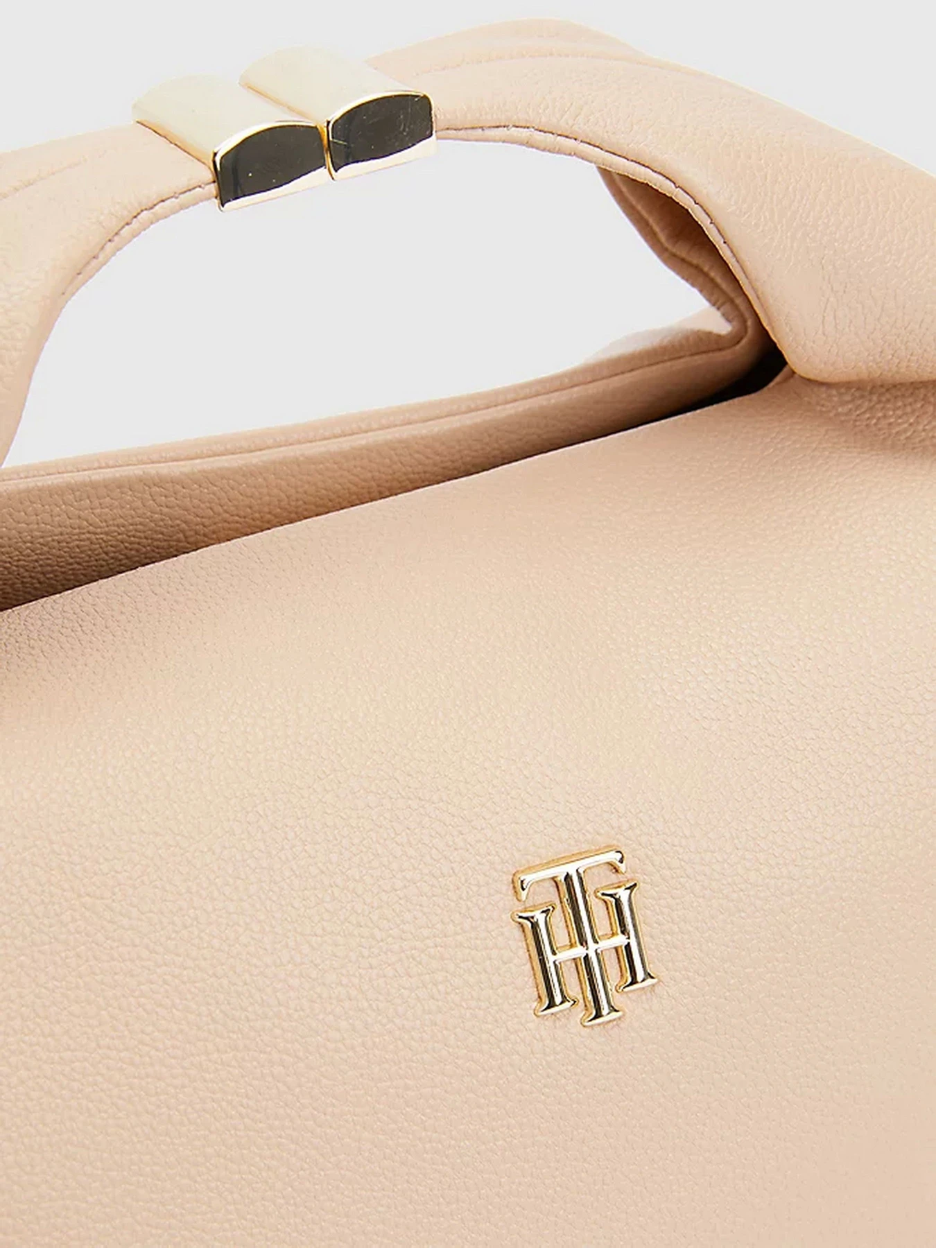 Сумки Tommy Hilfiger модель AW0AW13184-ABR Сумки Tommy Hilfiger модель AW0AW13184-ABR Фото