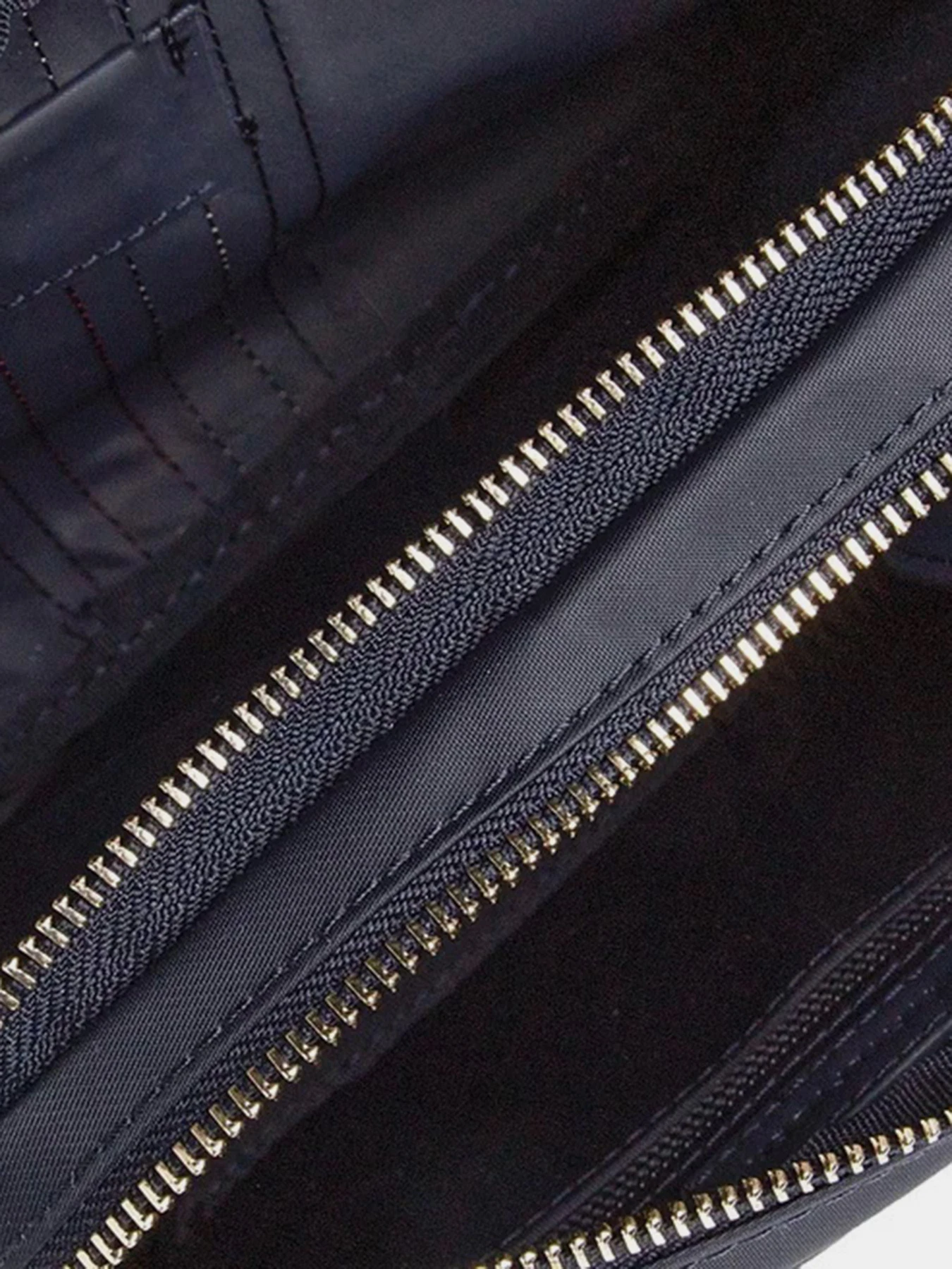 Сумки Tommy Hilfiger модель AW0AW13154-DW6 Фото