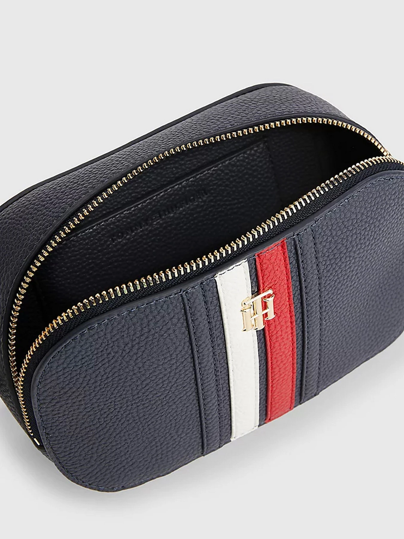 Сумки Tommy Hilfiger модель AW0AW13178-DW6 Сумки Tommy Hilfiger модель AW0AW13178-DW6 Фото