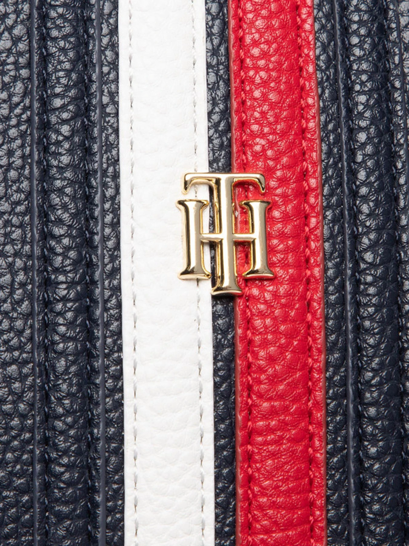 Сумки Tommy Hilfiger модель AW0AW13158-DW6 Сумки Tommy Hilfiger модель AW0AW13158-DW6 Фото