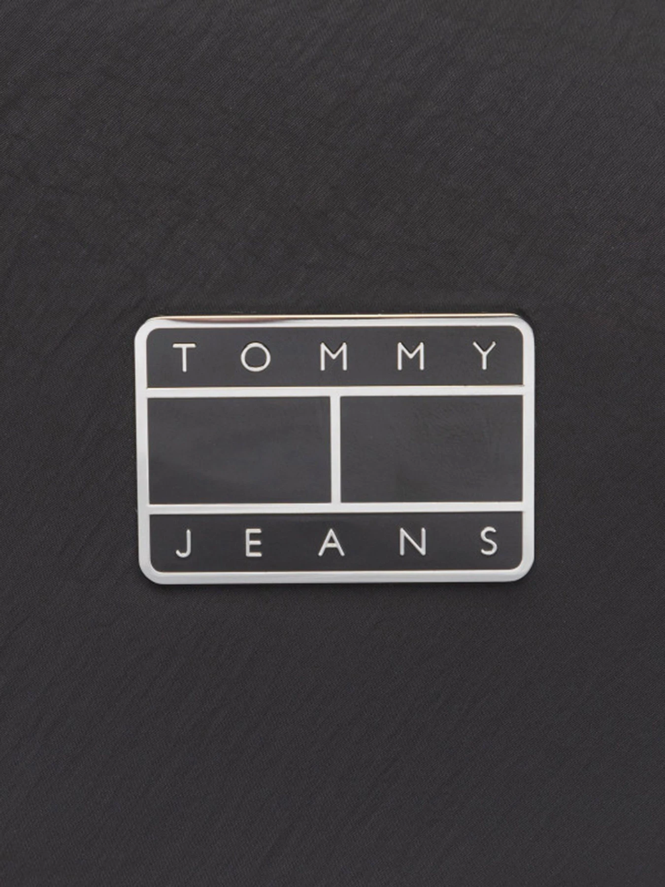 Сумки Tommy Hilfiger модель AW0AW12494-0GJ Сумки Tommy Hilfiger модель AW0AW12494-0GJ Фото