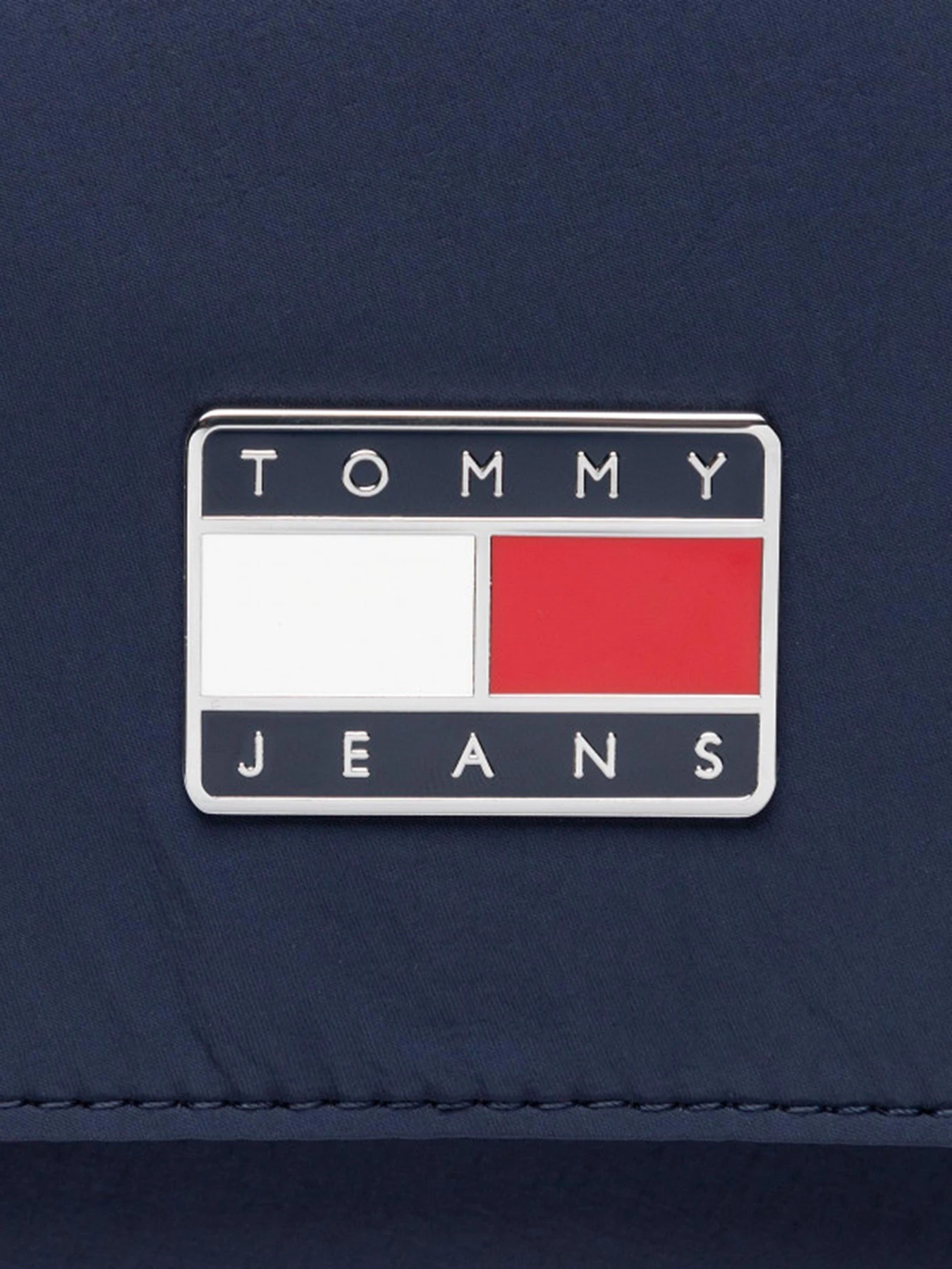 Сумки Tommy Hilfiger модель AW0AW12496-C87 Сумки Tommy Hilfiger модель AW0AW12496-C87 Фото