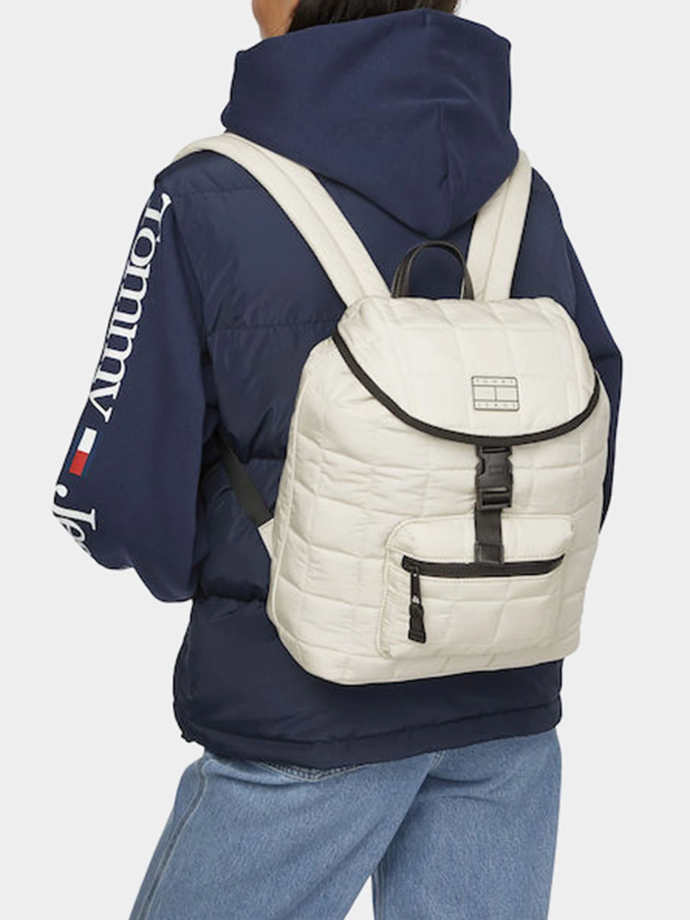 Рюкзаки Tommy Hilfiger модель AW0AW12487-ACE Рюкзаки Tommy Hilfiger модель AW0AW12487-ACE Фото