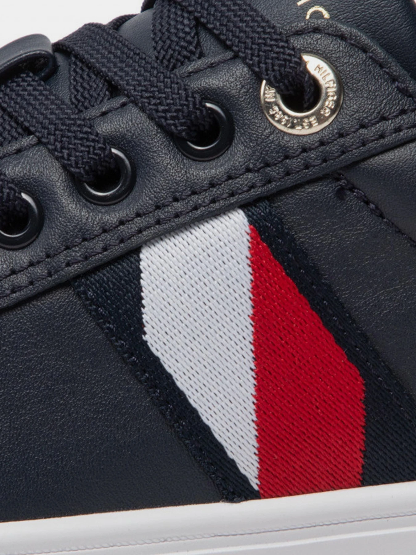 Кеды Tommy Hilfiger модель FW0FW06605-DW5 Кеды Tommy Hilfiger модель FW0FW06605-DW5 Фото