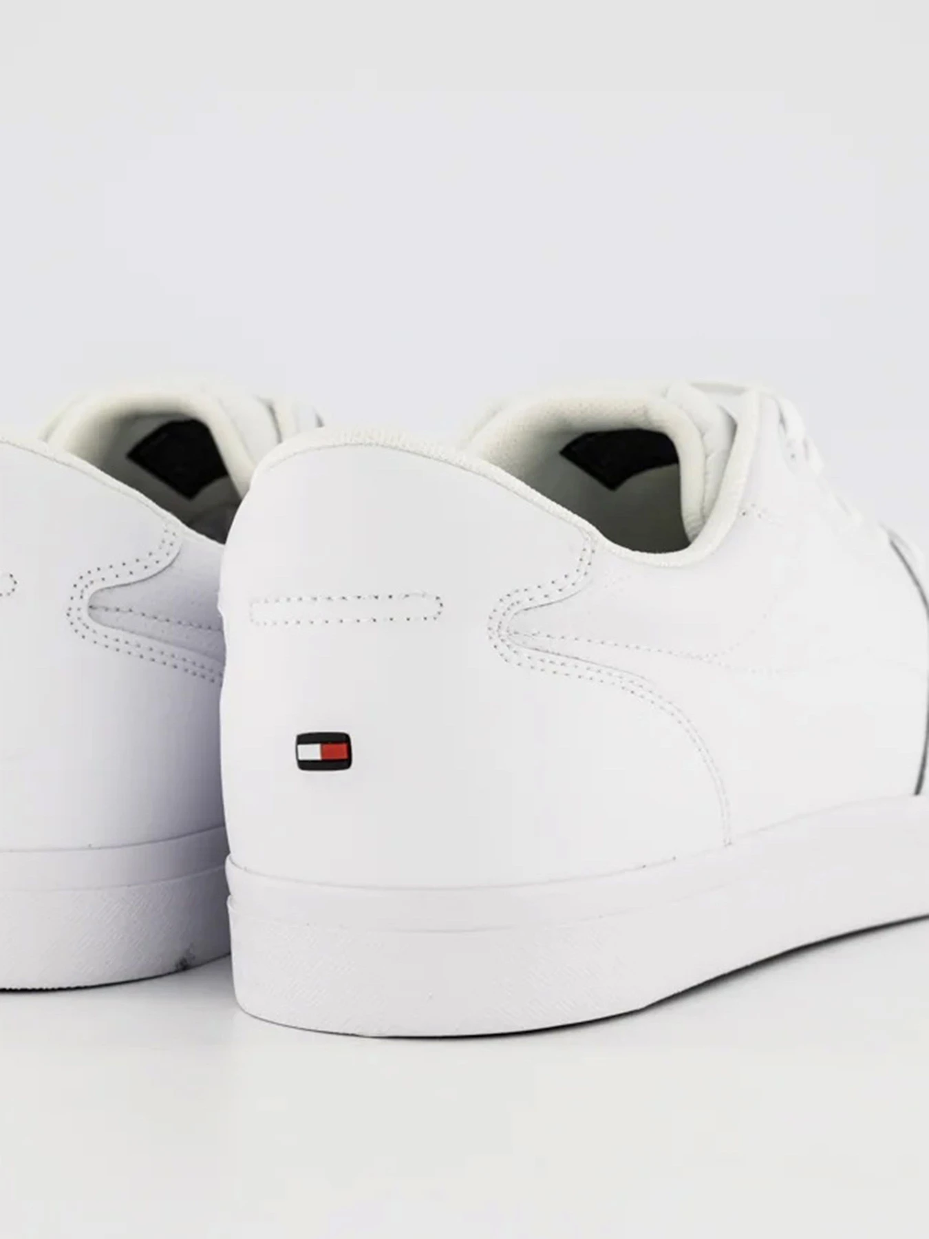 Кроссовки Tommy Hilfiger модель FM0FM04139-YBR Кроссовки Tommy Hilfiger модель FM0FM04139-YBR Фото