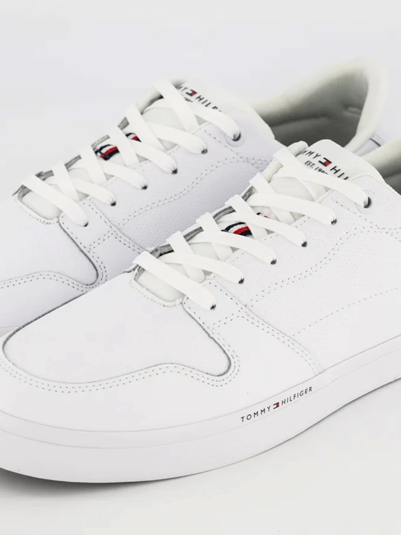 Кроссовки Tommy Hilfiger модель FM0FM04139-YBR Кроссовки Tommy Hilfiger модель FM0FM04139-YBR Фото
