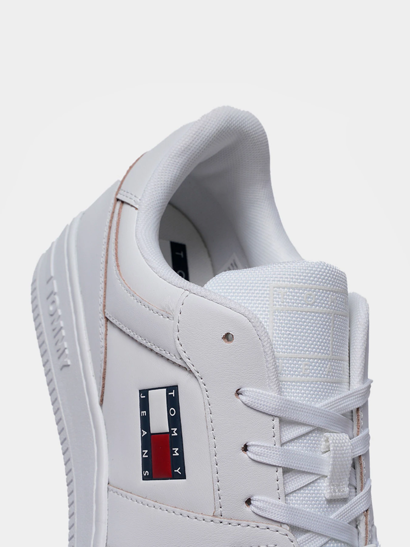 Кроссовки Tommy Hilfiger модель EM0EM01017-YBR Кроссовки Tommy Hilfiger модель EM0EM01017-YBR Фото