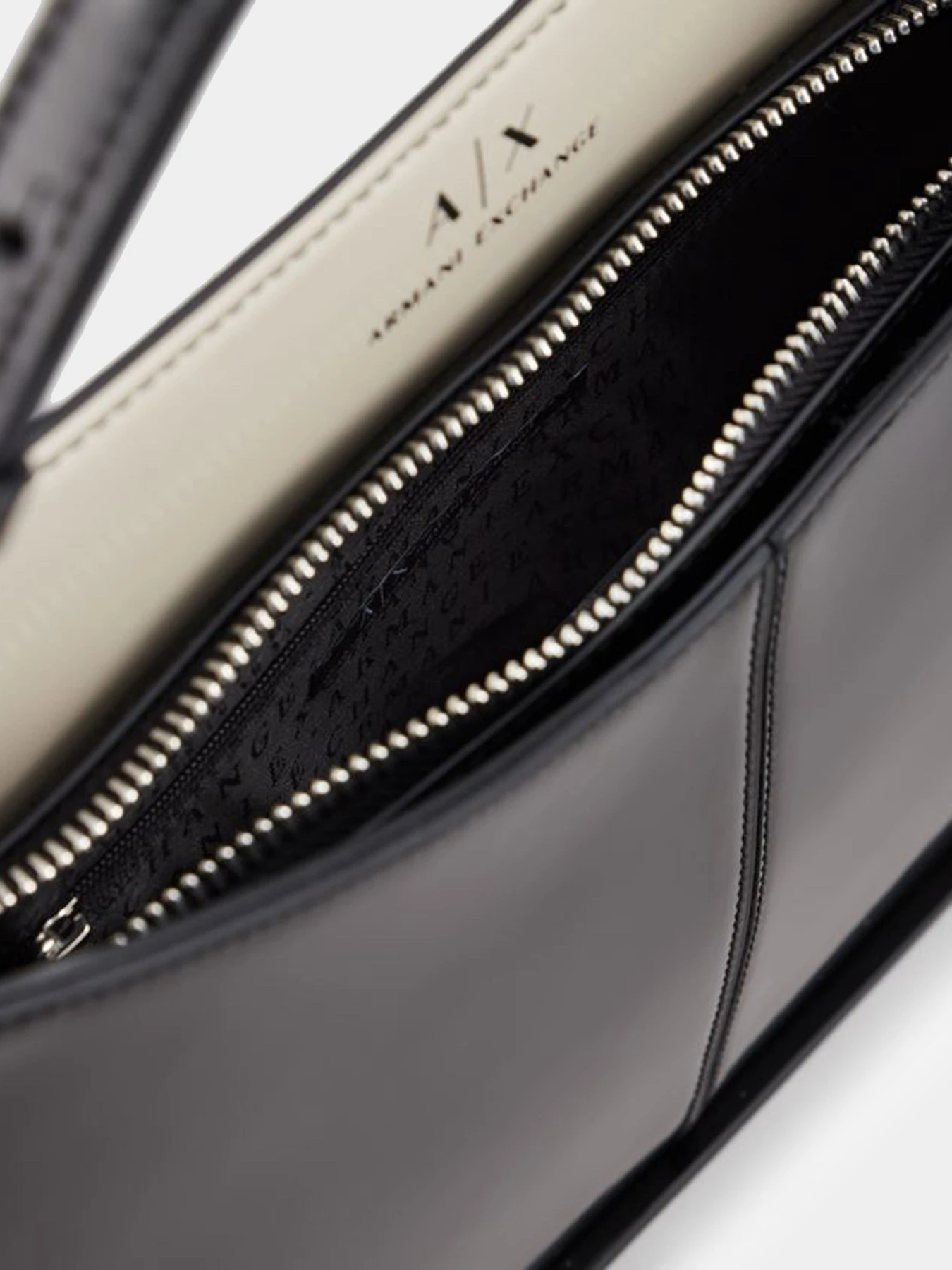 Сумки Armani Exchange модель 942840-2F738-20021 Фото