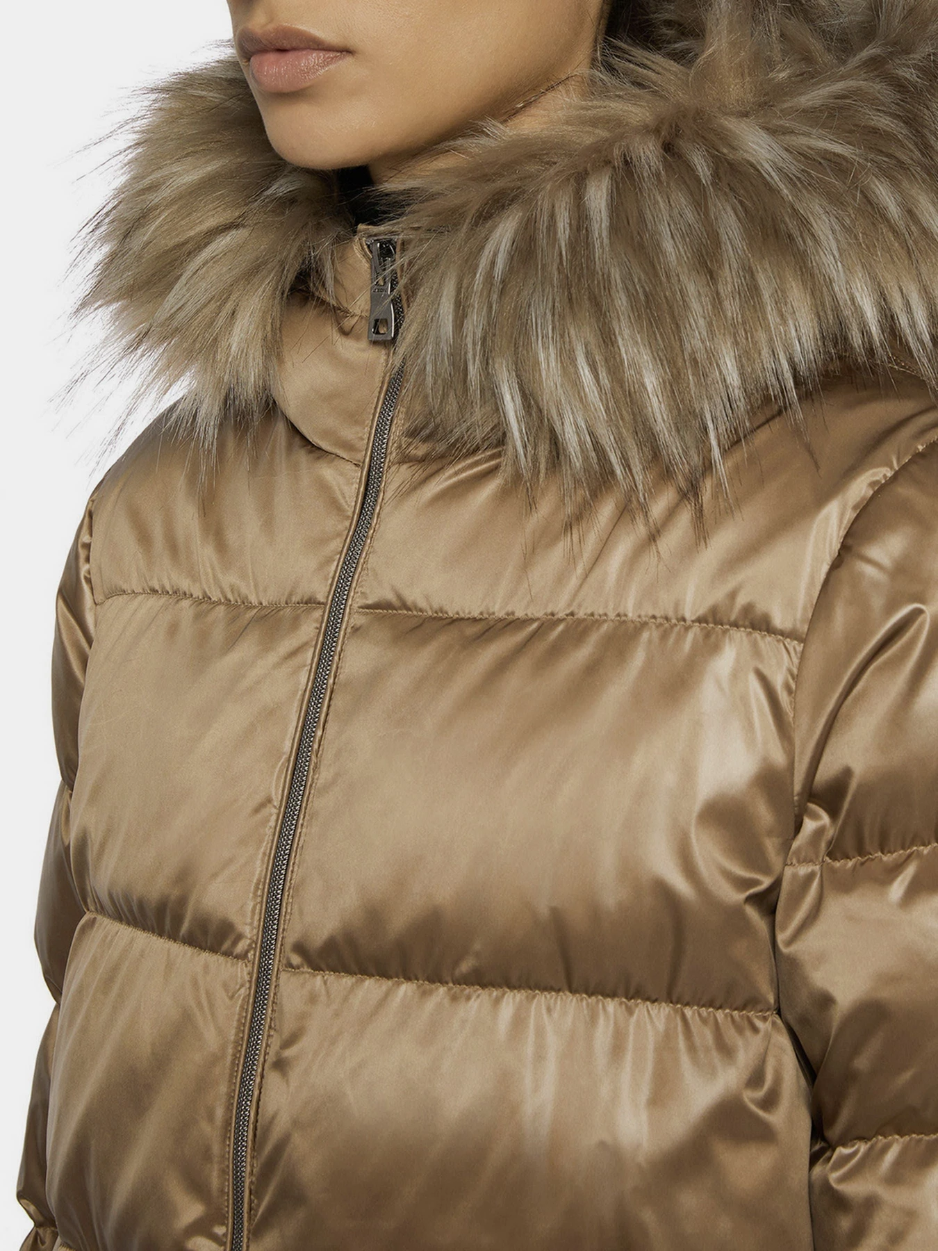 Куртки и дубленки Geox модель W2628H-T2843-F5239 Фото