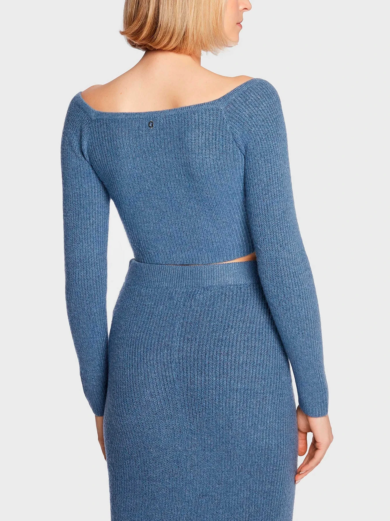 Футболки и поло GUESS модель W3RR09-Z2QA0-G7HC Футболки и поло GUESS модель W3RR09-Z2QA0-G7HC Фото