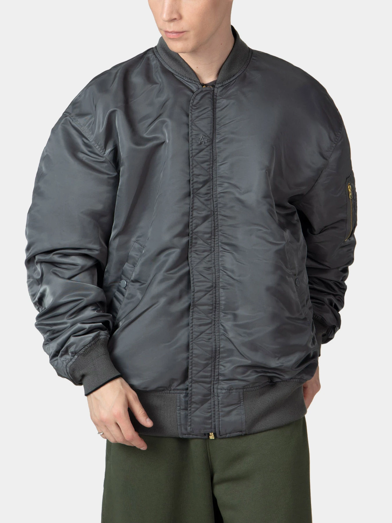 Куртки и дубленки Alpha Industries модель MJL53001C1_001 Куртки и дубленки Alpha Industries модель MJL53001C1_001 Фото
