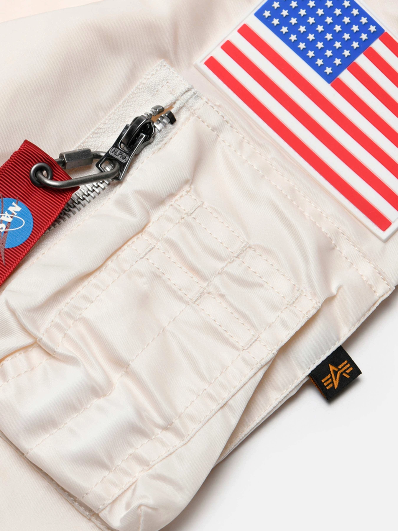 Куртки и дубленки Alpha Industries модель MJL53002C1_107 Куртки и дубленки Alpha Industries модель MJL53002C1_107 Фото