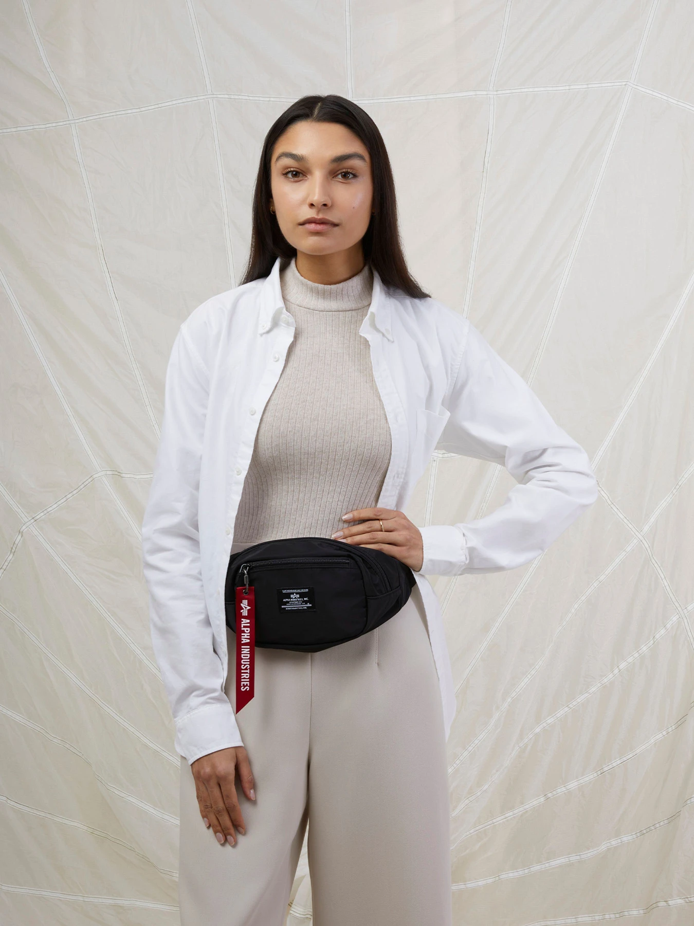 Сумки Alpha Industries модель UAC53002C1_001 Сумки Alpha Industries модель UAC53002C1_001 Фото