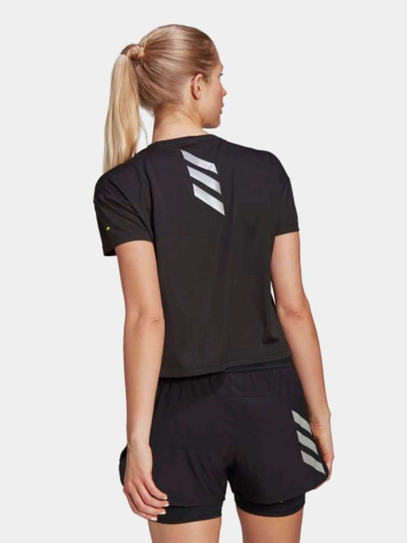Футболки и поло Adidas модель GN4406 Футболки и поло Adidas модель GN4406 Фото