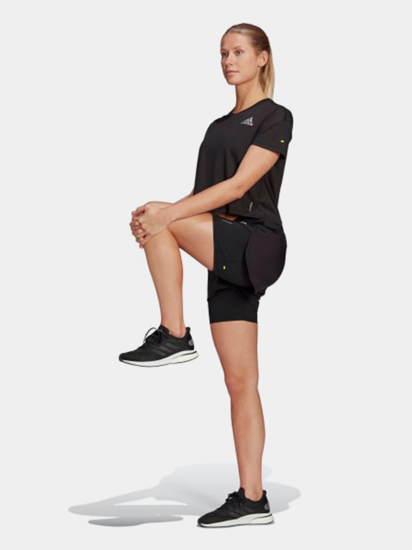 Футболки и поло Adidas модель GN4406 Футболки и поло Adidas модель GN4406 Фото
