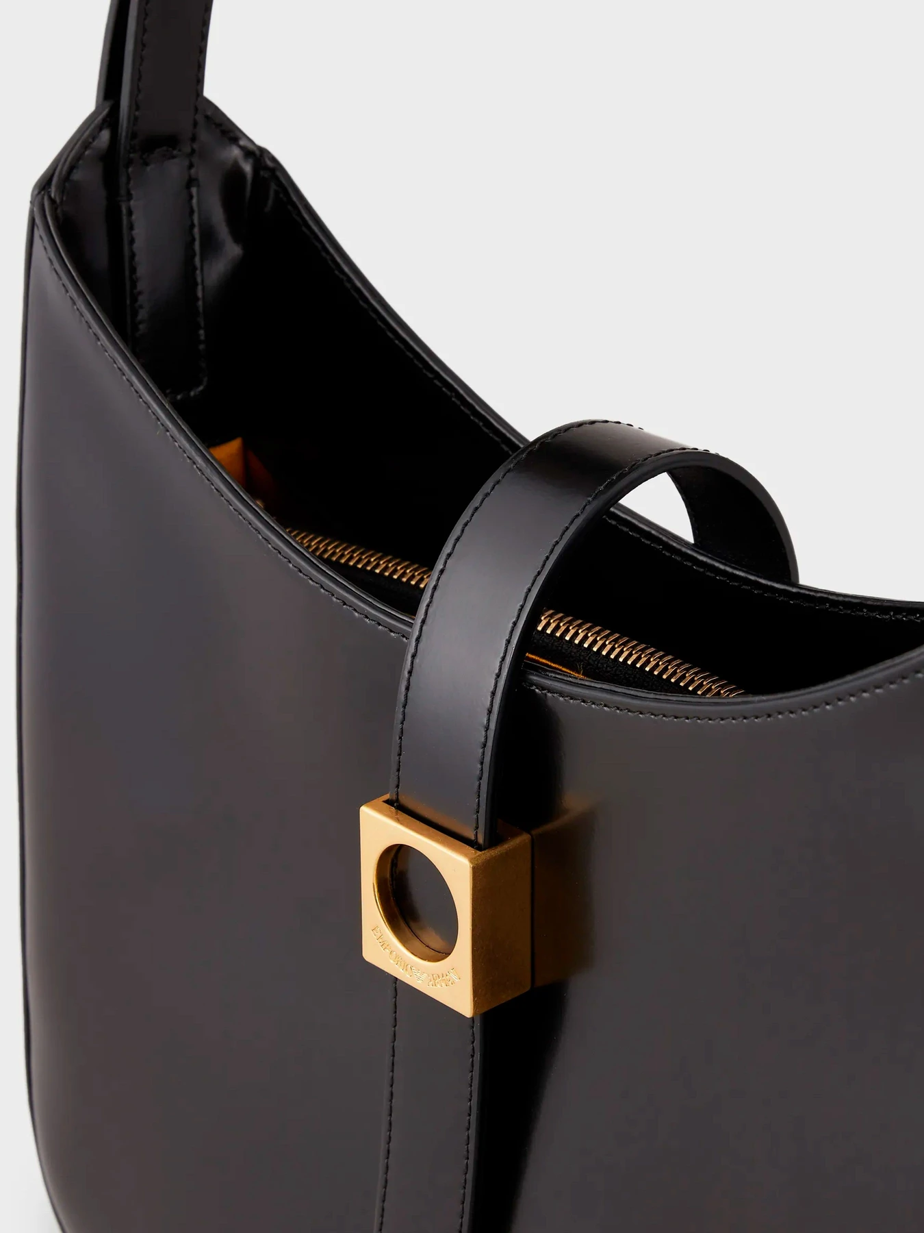 Сумки Emporio Armani модель Y3E206-Y498O-81386 Фото