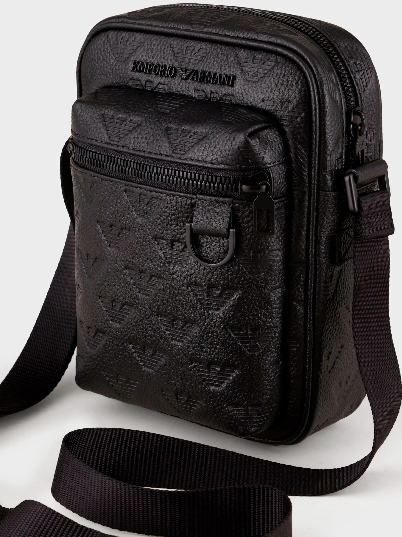 Сумки Emporio Armani модель Y4M365-Y142V-81072 Фото