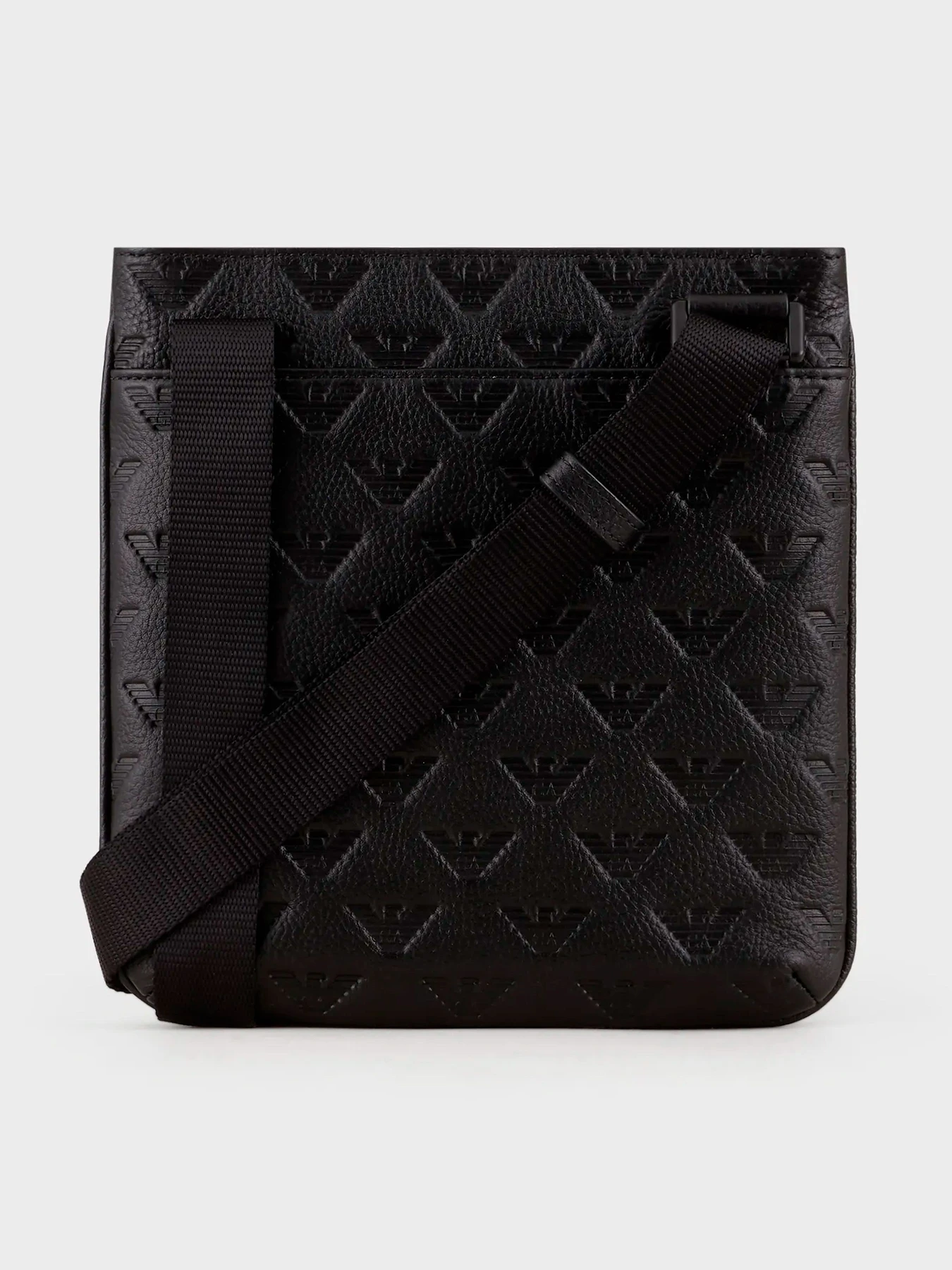 Сумки Emporio Armani модель Y4M366-Y142V-81072 Сумки Emporio Armani модель Y4M366-Y142V-81072 Фото
