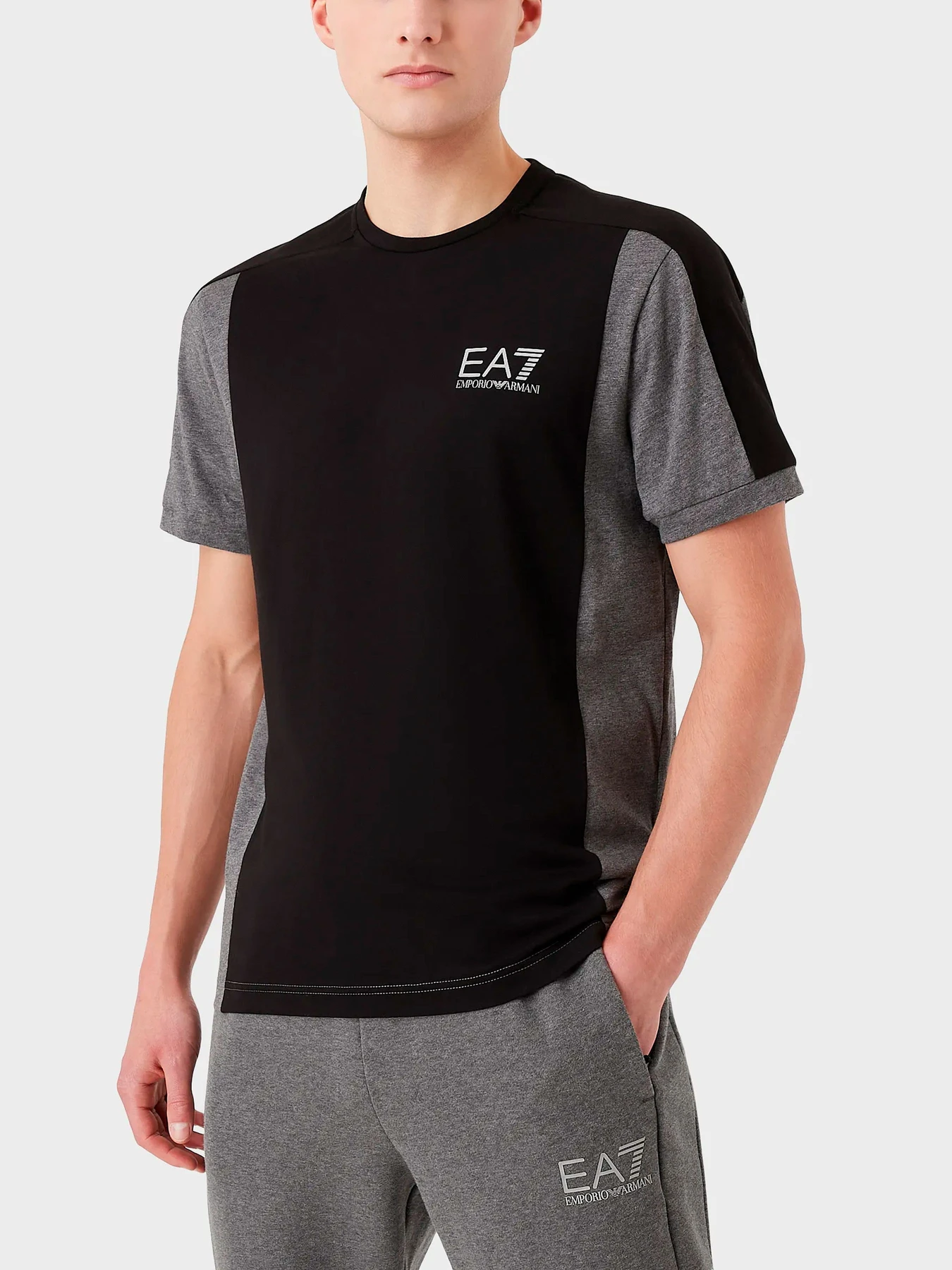 Футболки и поло EA7 модель 6LPT08-PJ02Z-1200 Фото