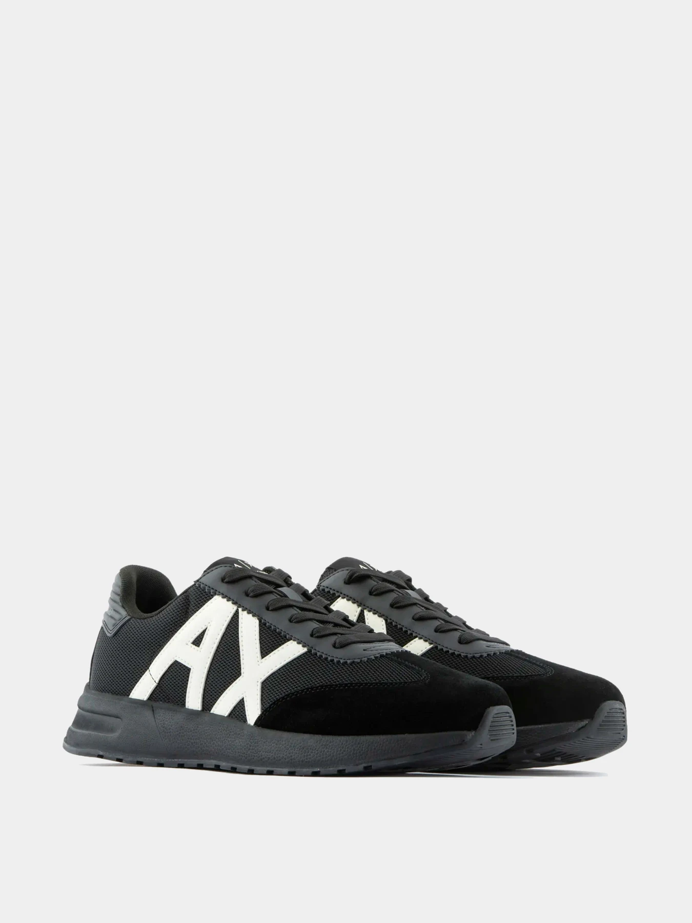 Кроссовки Armani Exchange модель XUX071-XV527-M217 Кроссовки Armani Exchange модель XUX071-XV527-M217 Фото