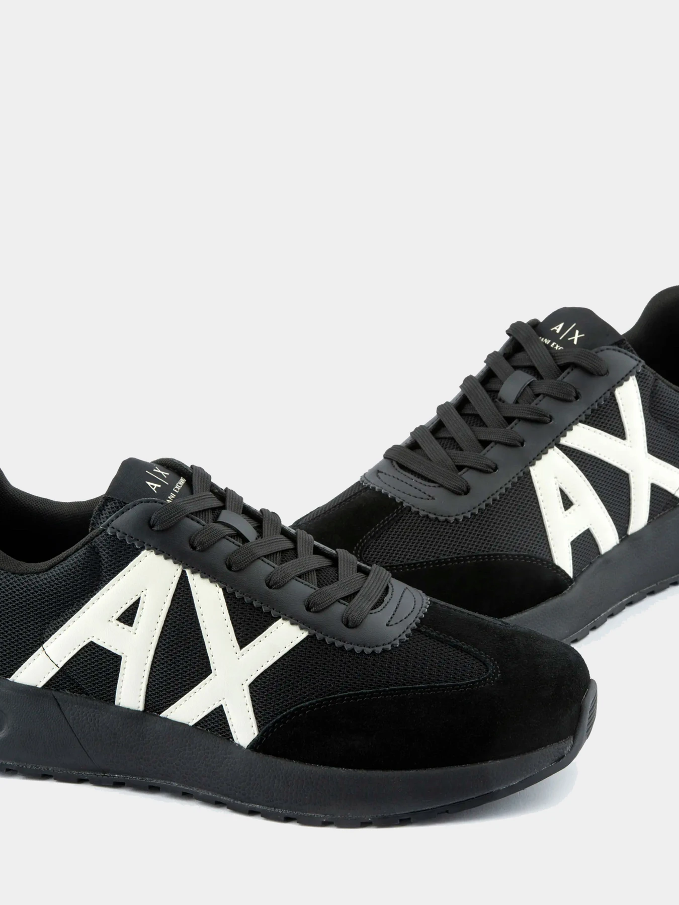 Кроссовки Armani Exchange модель XUX071-XV527-M217 Кроссовки Armani Exchange модель XUX071-XV527-M217 Фото