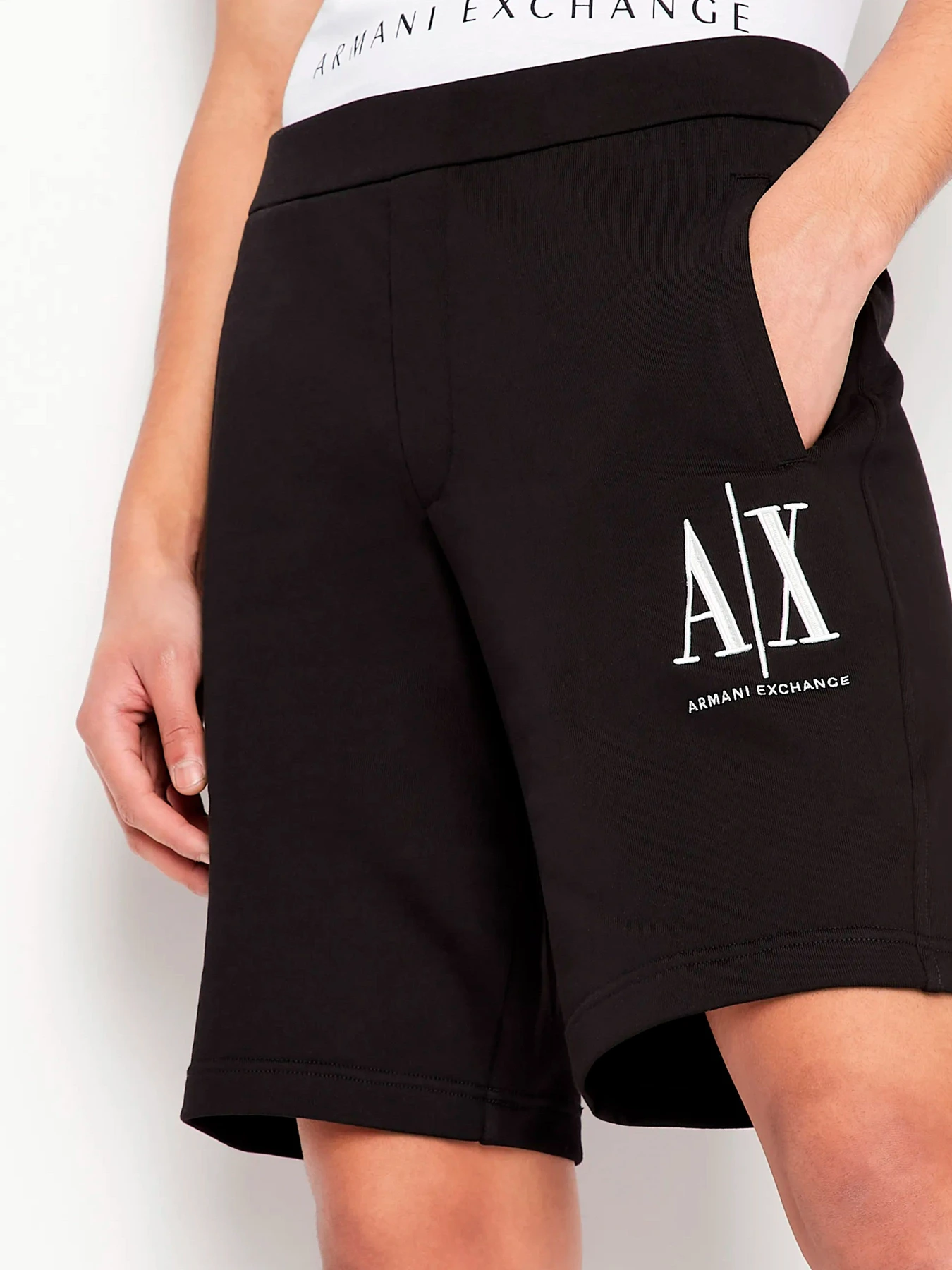 Шорты Armani Exchange модель 8NZSPA-ZJ1ZZ-1200 Шорты Armani Exchange модель 8NZSPA-ZJ1ZZ-1200 Фото