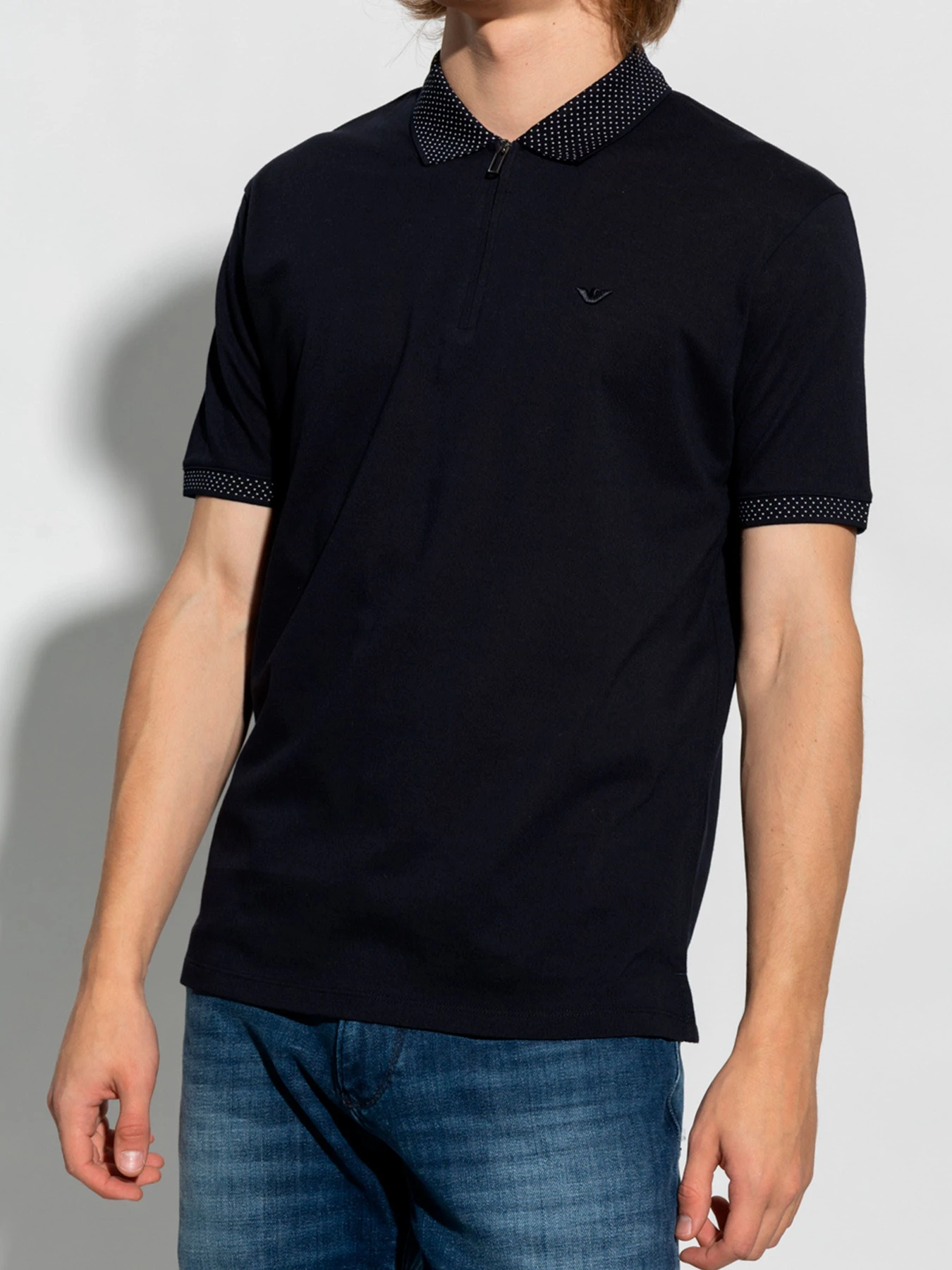 Футболки и поло Emporio Armani модель 3R1F75-1JTKZ-0920 Футболки и поло Emporio Armani модель 3R1F75-1JTKZ-0920 Фото