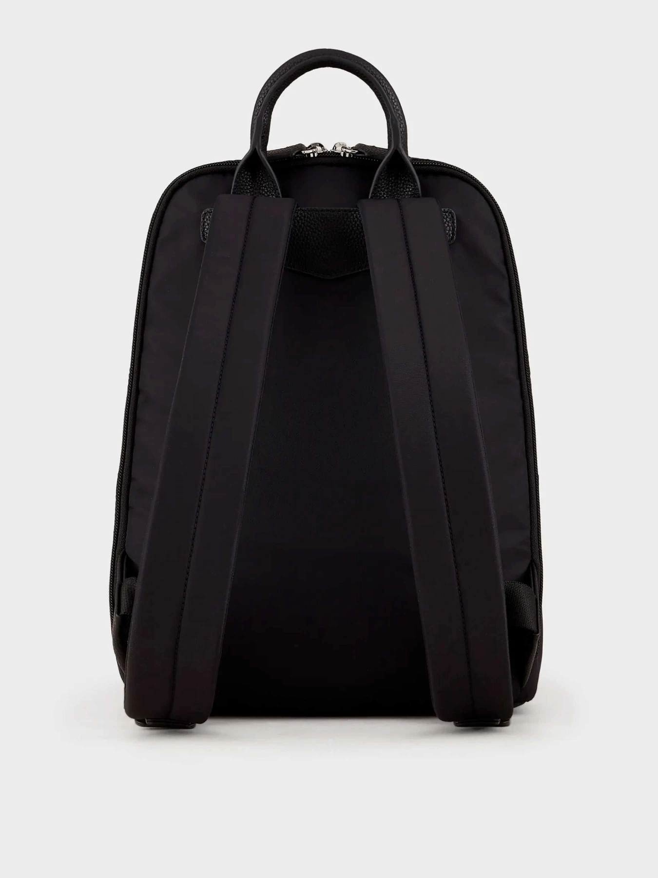 Рюкзаки Emporio Armani модель Y3L111-YVL7E-80001 Рюкзаки Emporio Armani модель Y3L111-YVL7E-80001 Фото