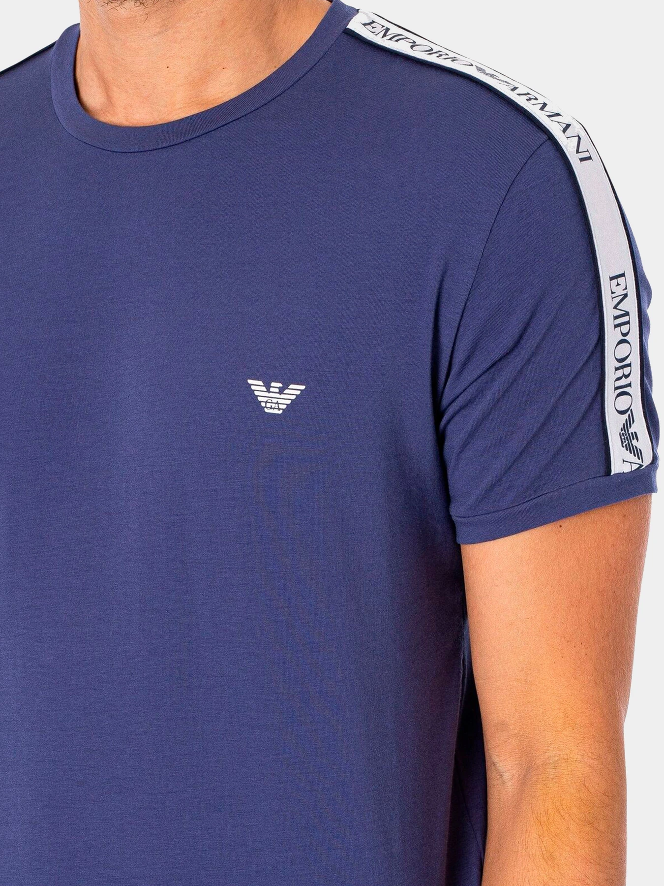 Футболки и поло Emporio Armani модель 111890-3R717-07234 Футболки и поло Emporio Armani модель 111890-3R717-07234 Фото