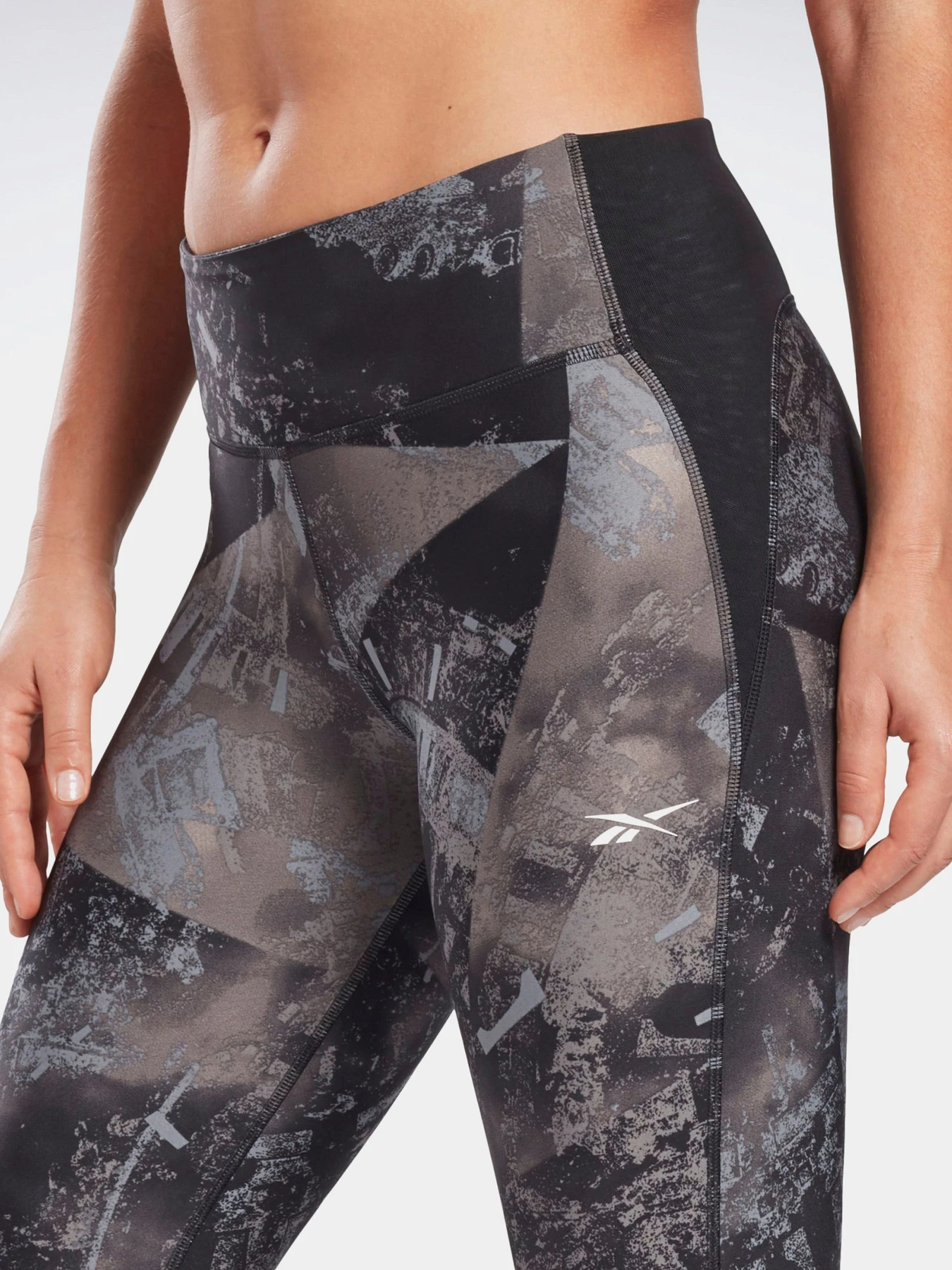 Брюки Reebok модель GI6530 Брюки Reebok модель GI6530 Фото
