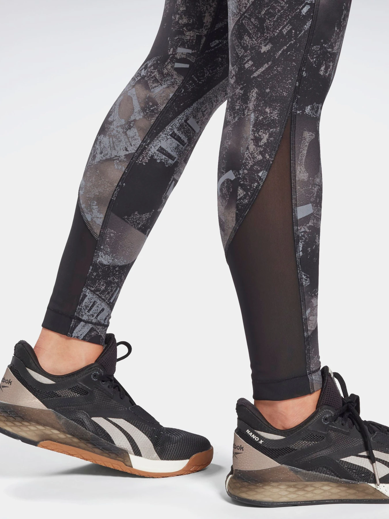 Брюки Reebok модель GI6530 Брюки Reebok модель GI6530 Фото