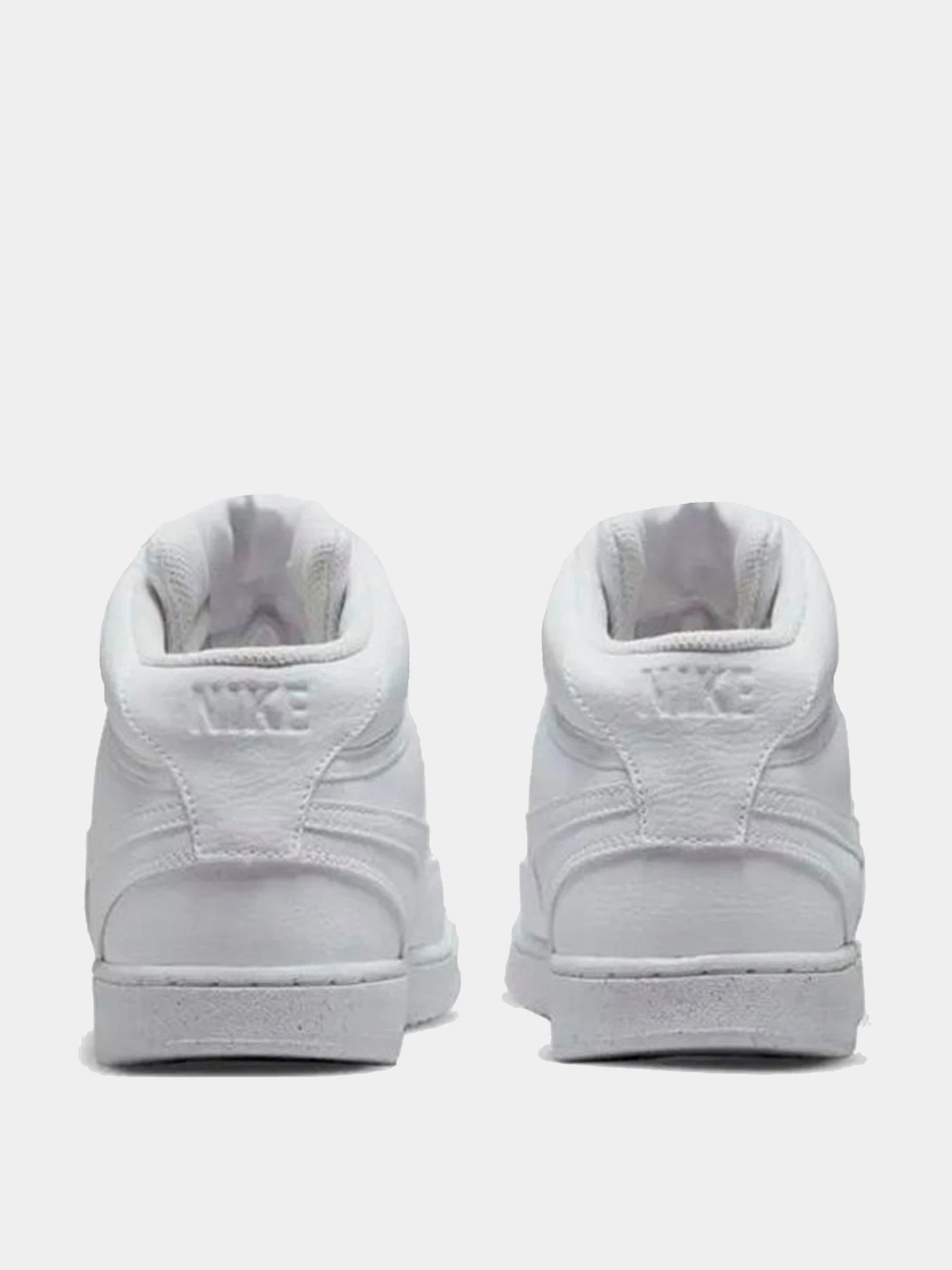 Кроссовки NIKE модель DN3577-100 Кроссовки NIKE модель DN3577-100 Фото