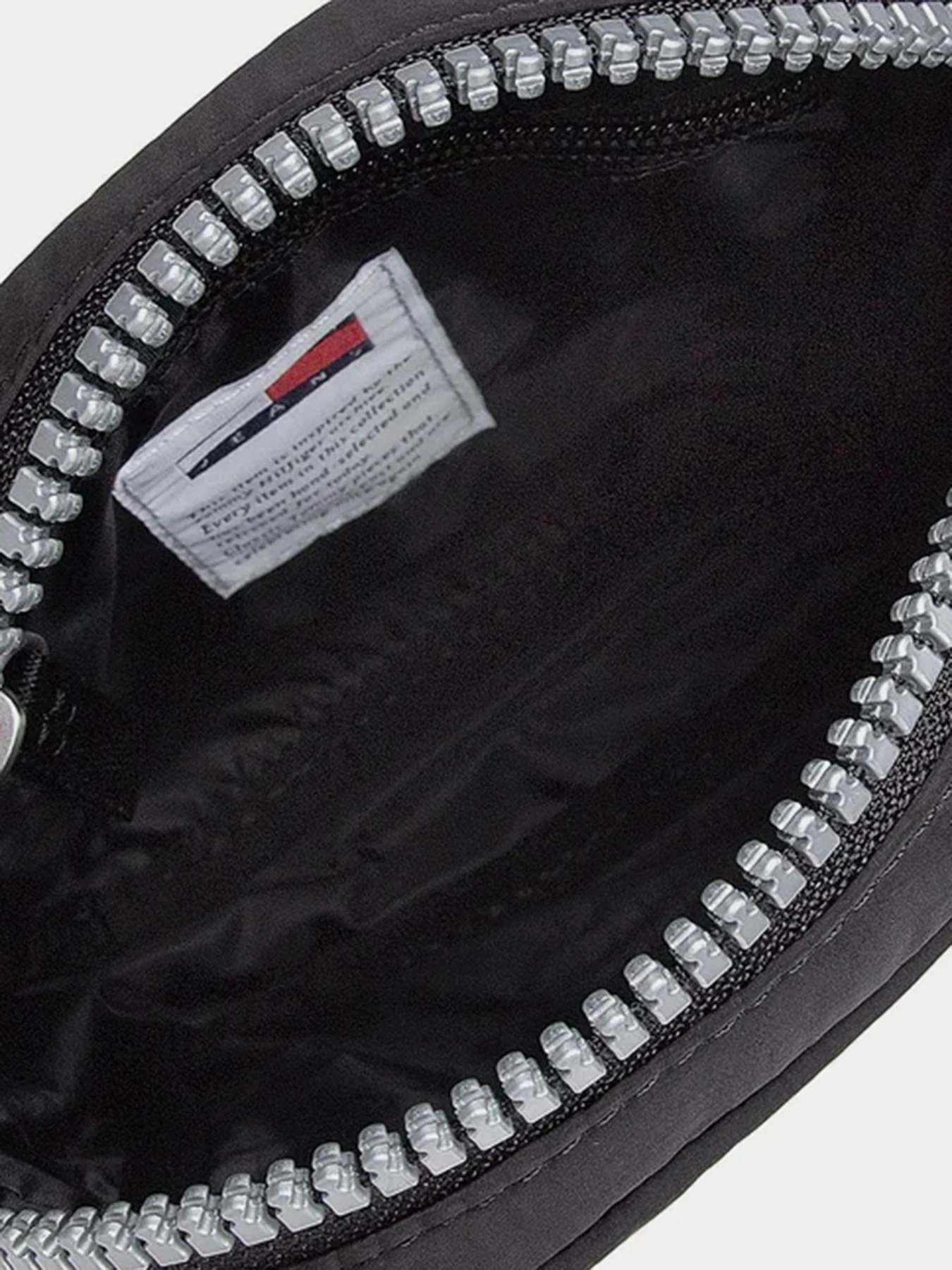 Сумки Tommy Hilfiger модель AM0AM09587-BDS Фото