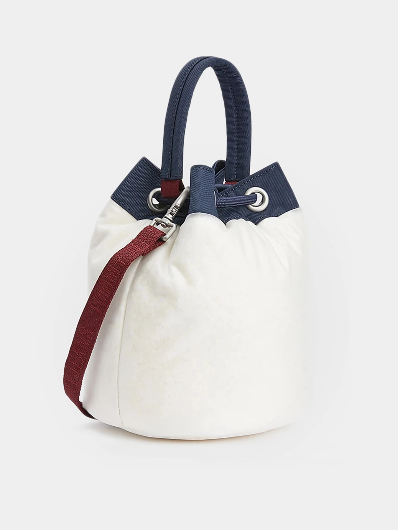 Сумки Tommy Hilfiger модель AW0AW14021-0K4 Сумки Tommy Hilfiger модель AW0AW14021-0K4 Фото