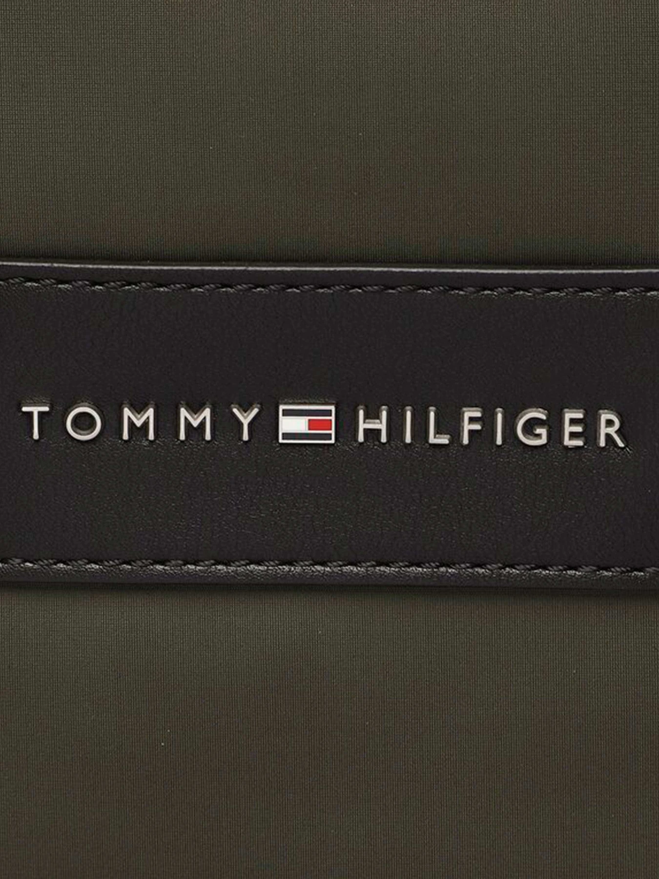 Сумки Tommy Hilfiger модель AM0AM10570-RBN Фото