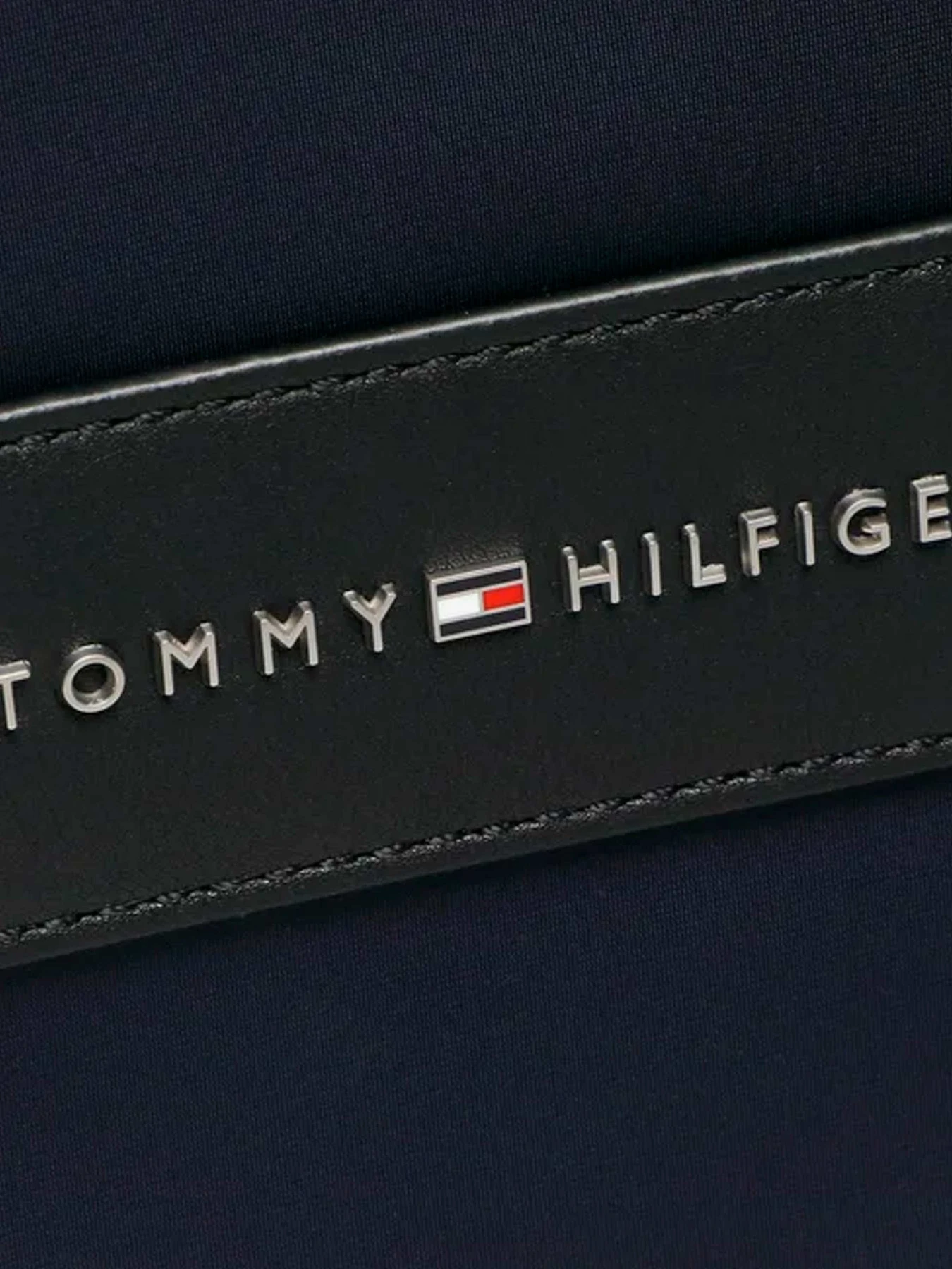 Сумки Tommy Hilfiger модель AM0AM10571-DW6 Фото