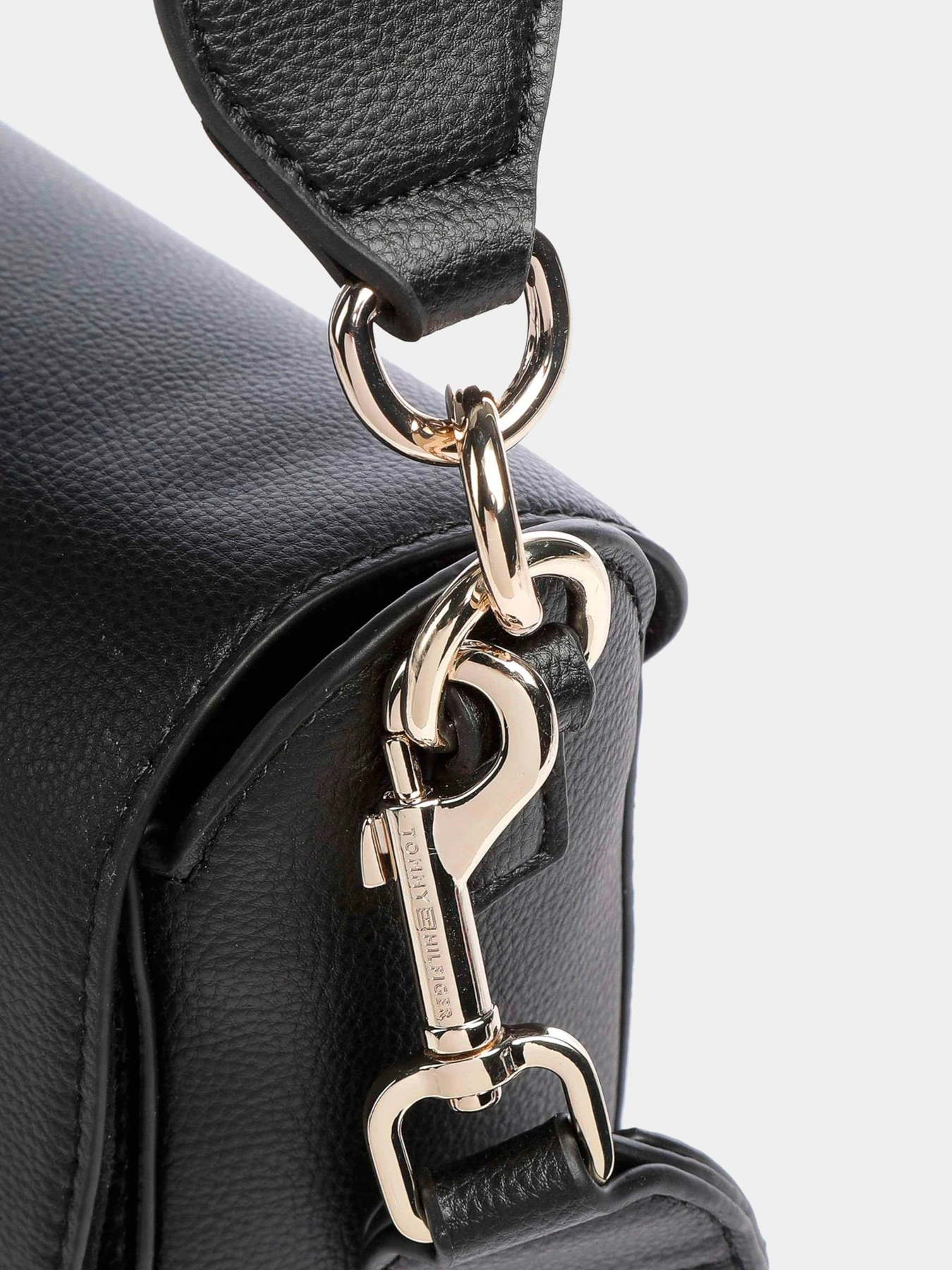 Сумки Tommy Hilfiger модель AW0AW14167-BDS Сумки Tommy Hilfiger модель AW0AW14167-BDS Фото