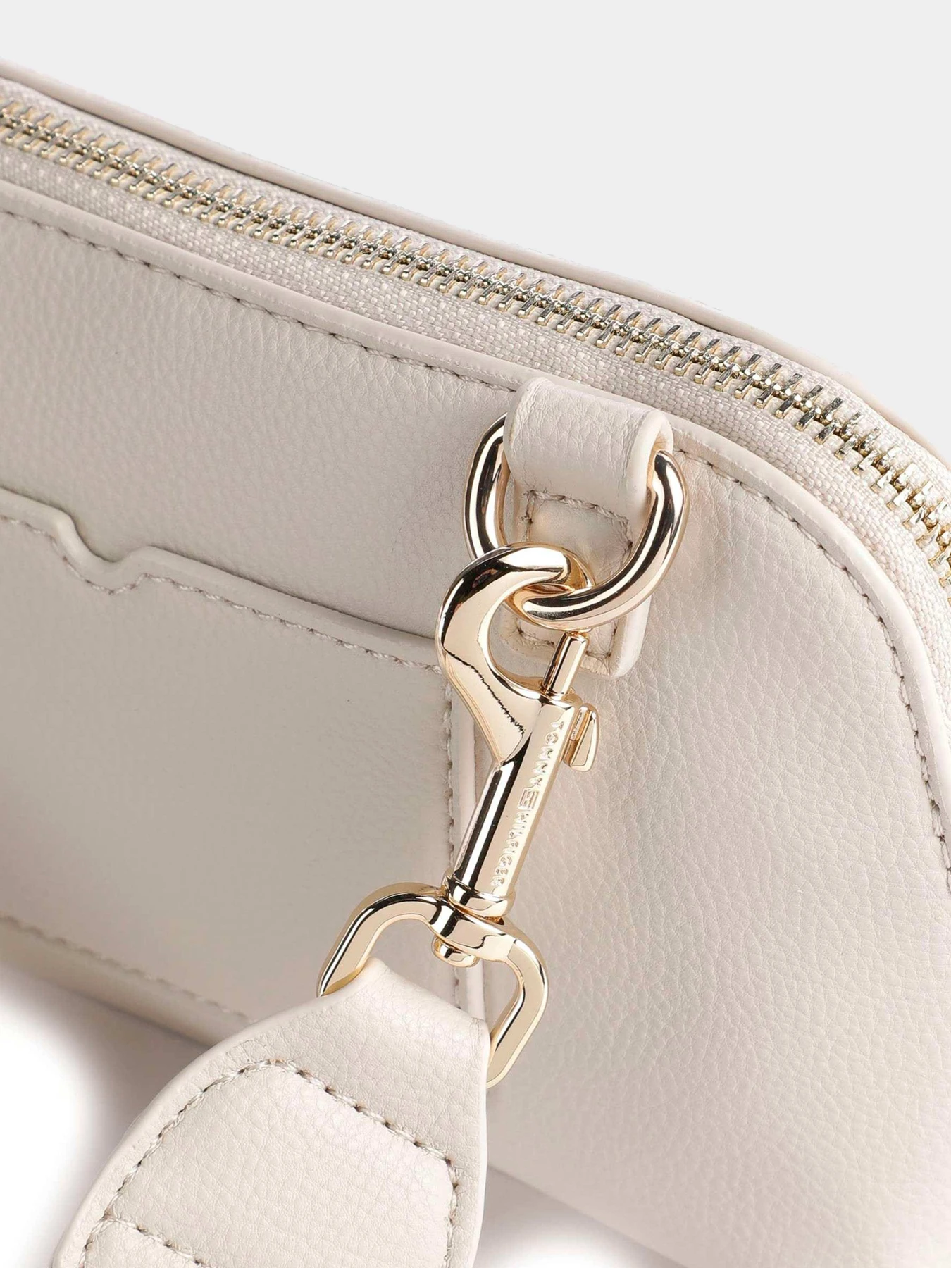 Сумки Tommy Hilfiger модель AW0AW14169-AF4 Сумки Tommy Hilfiger модель AW0AW14169-AF4 Фото