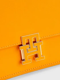 Сумки Tommy Hilfiger модель AW0AW14213-ZEW Фото
