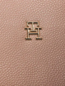 Сумки Tommy Hilfiger модель AW0AW14215-GUP Фото