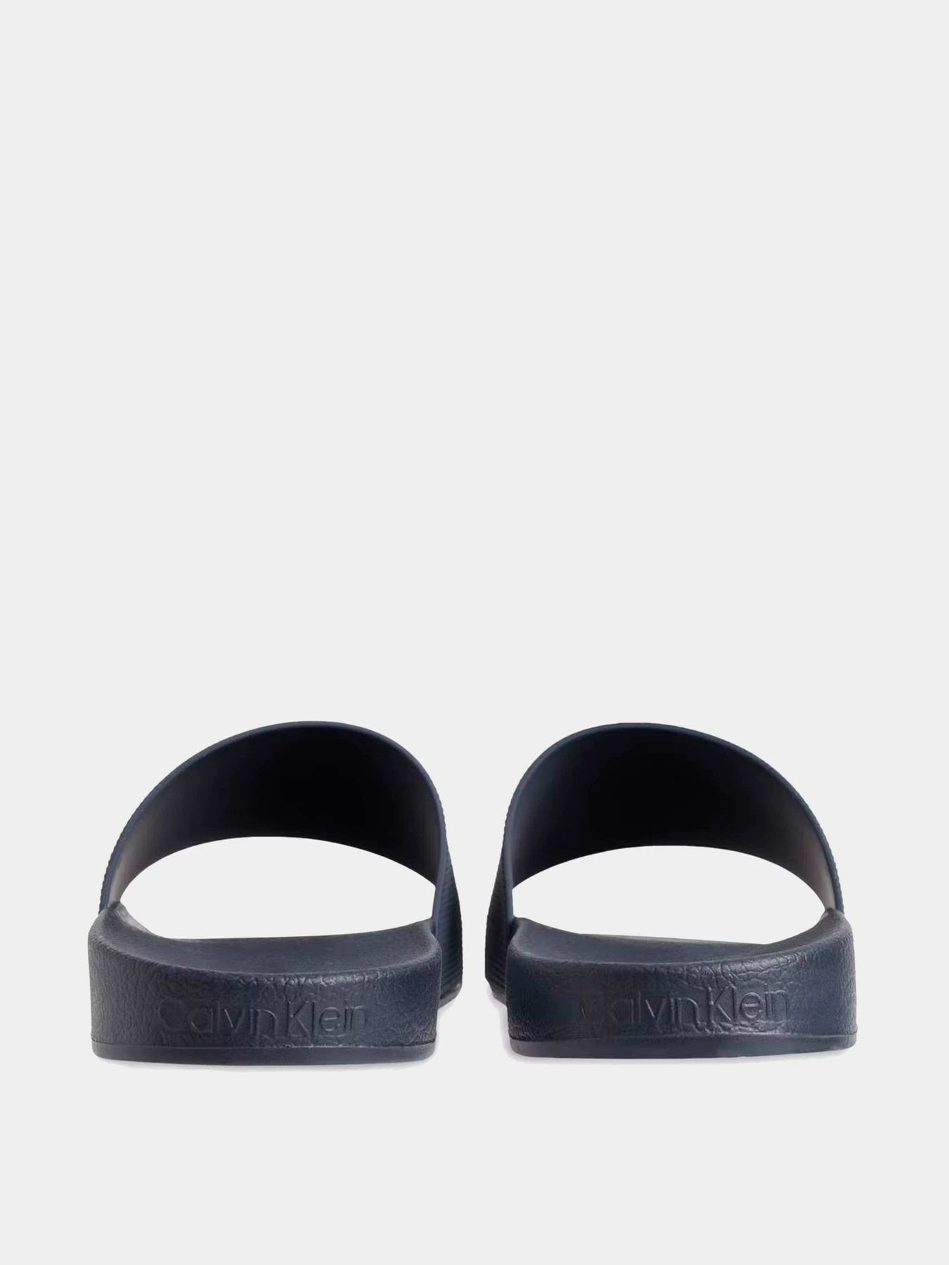 Шлёпанцы Calvin Klein модель HM0HM01000-DW4 Шлёпанцы Calvin Klein модель HM0HM01000-DW4 Фото