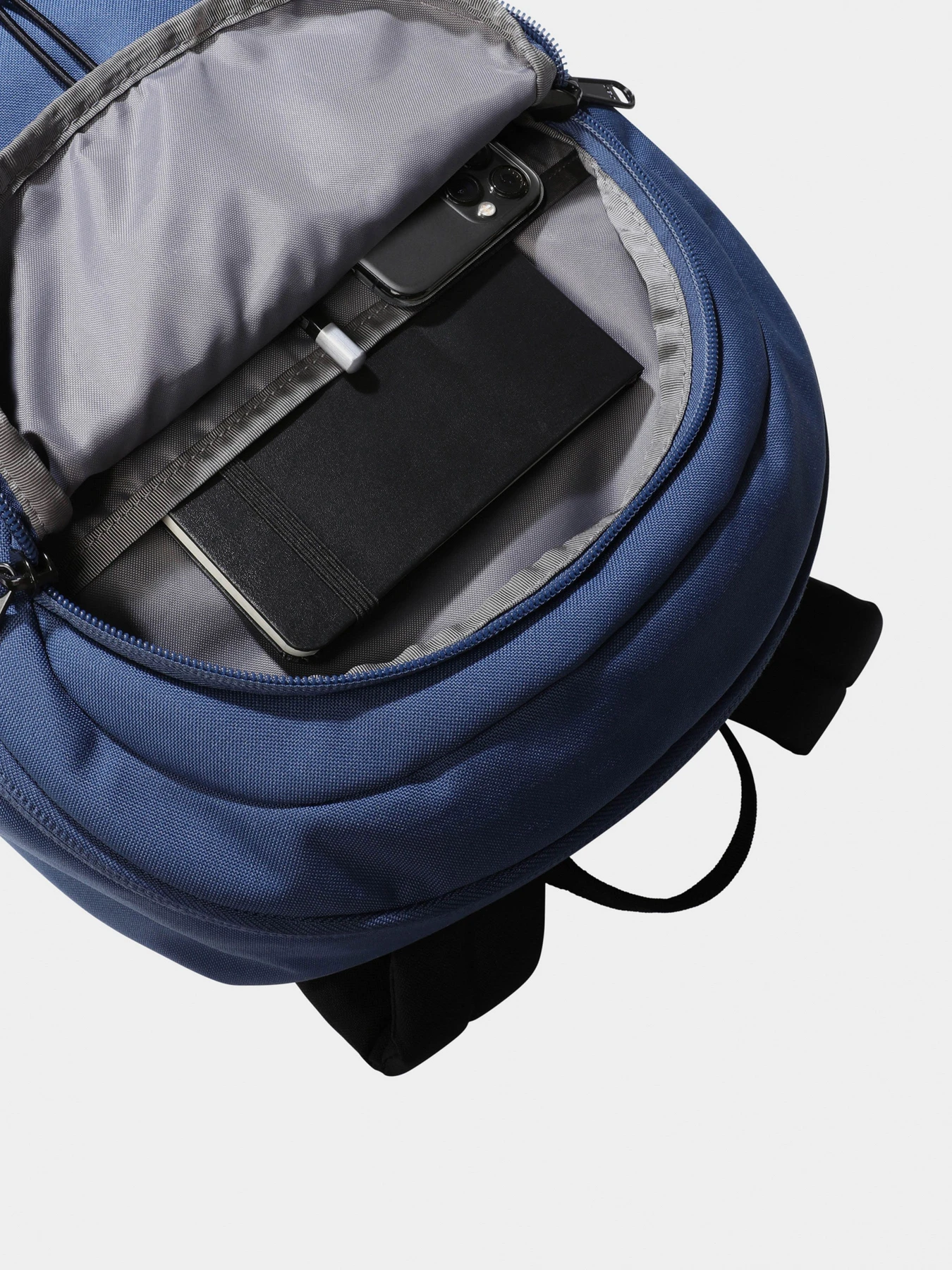 Рюкзаки The North Face модель NF0A3KVCMPF1 Рюкзаки The North Face модель NF0A3KVCMPF1 Фото