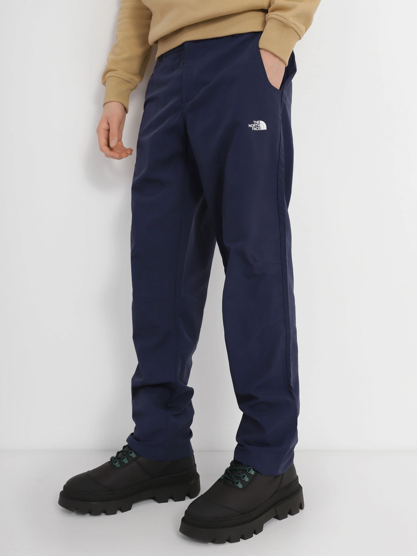 Брюки The North Face модель NF0A3RZY8K21 Брюки The North Face модель NF0A3RZY8K21 Фото