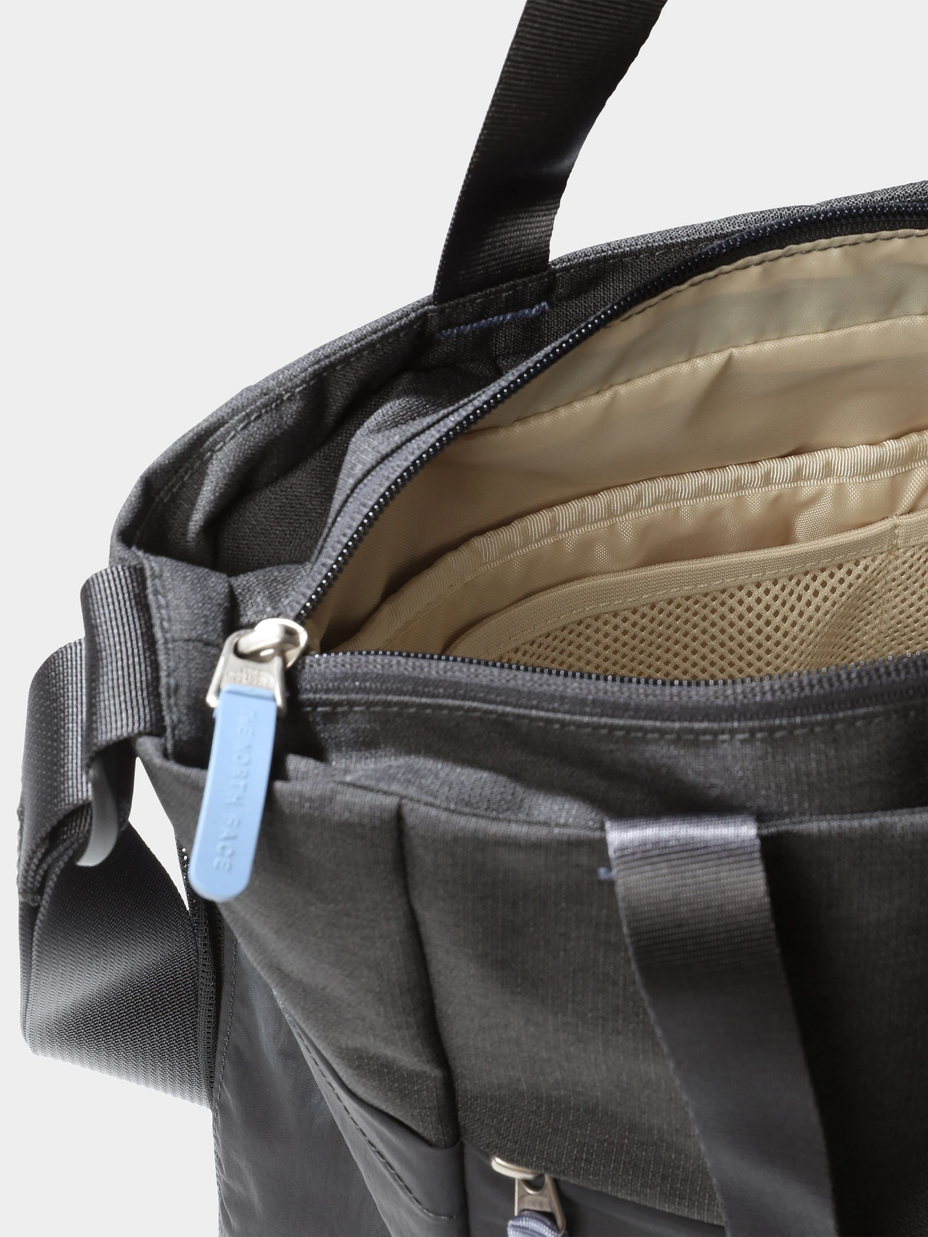 Сумки The North Face модель NF0A81C2ISY1 Фото